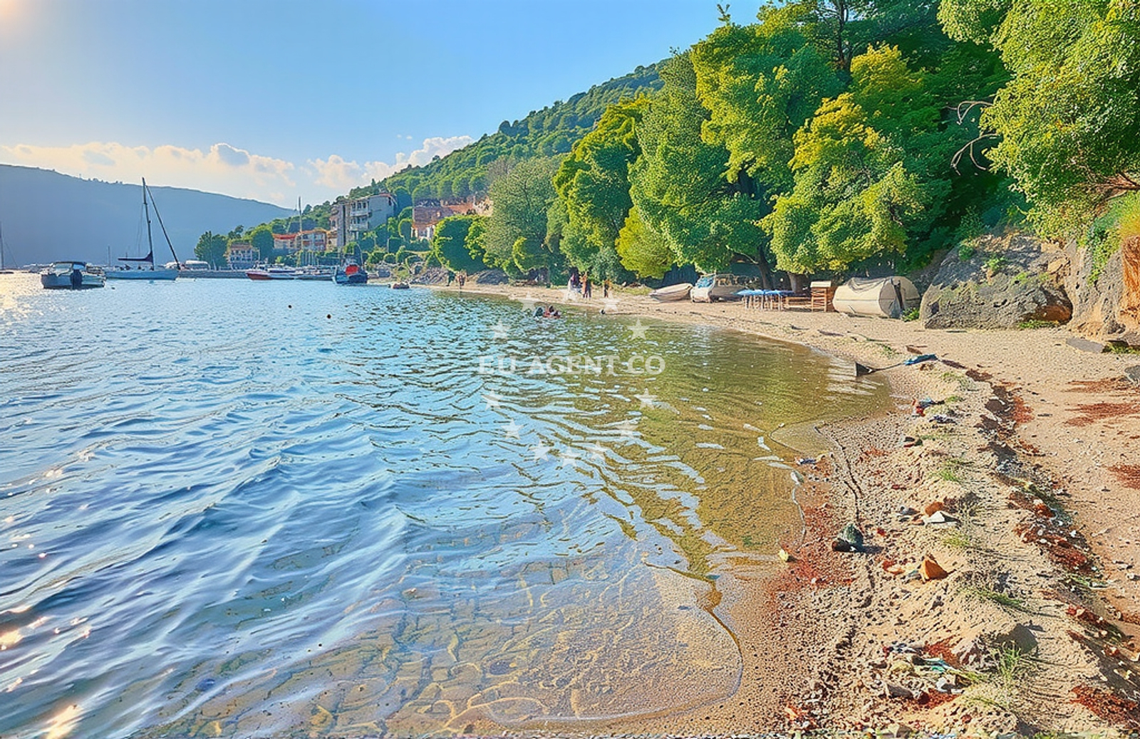 Beach facilities and surroundings at Rebići: beaches and coves in Rebići