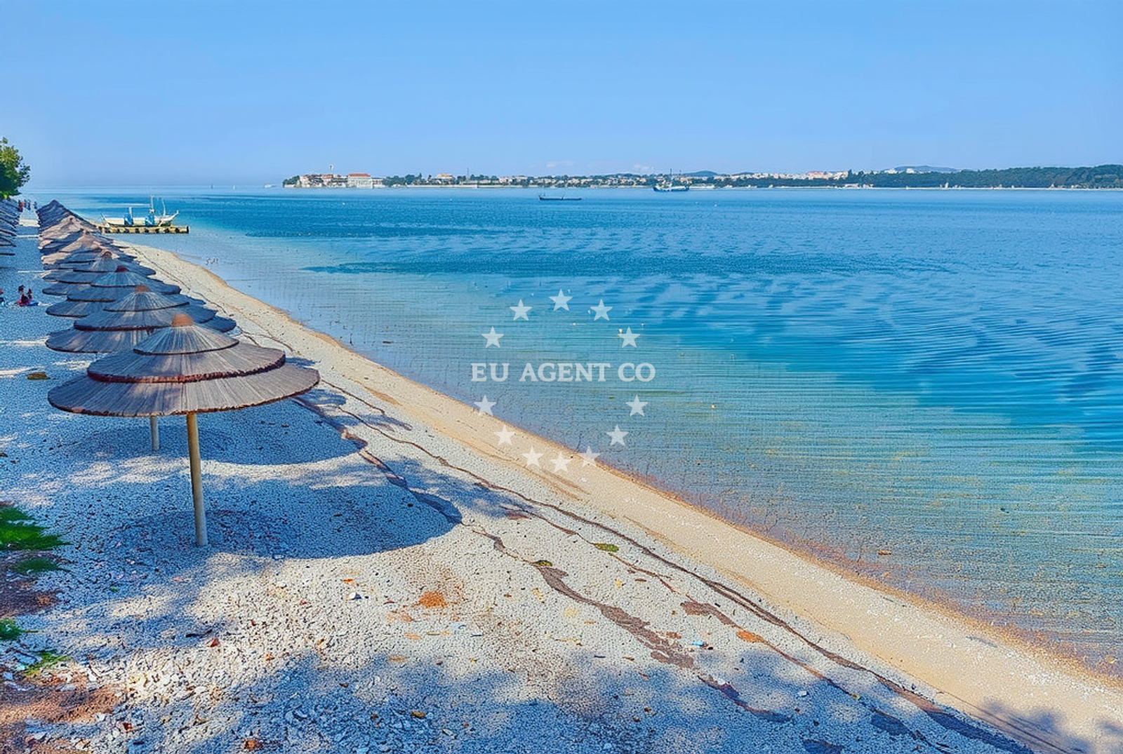 Beach facilities and surroundings at Residence, Vabriga Beach in Residence