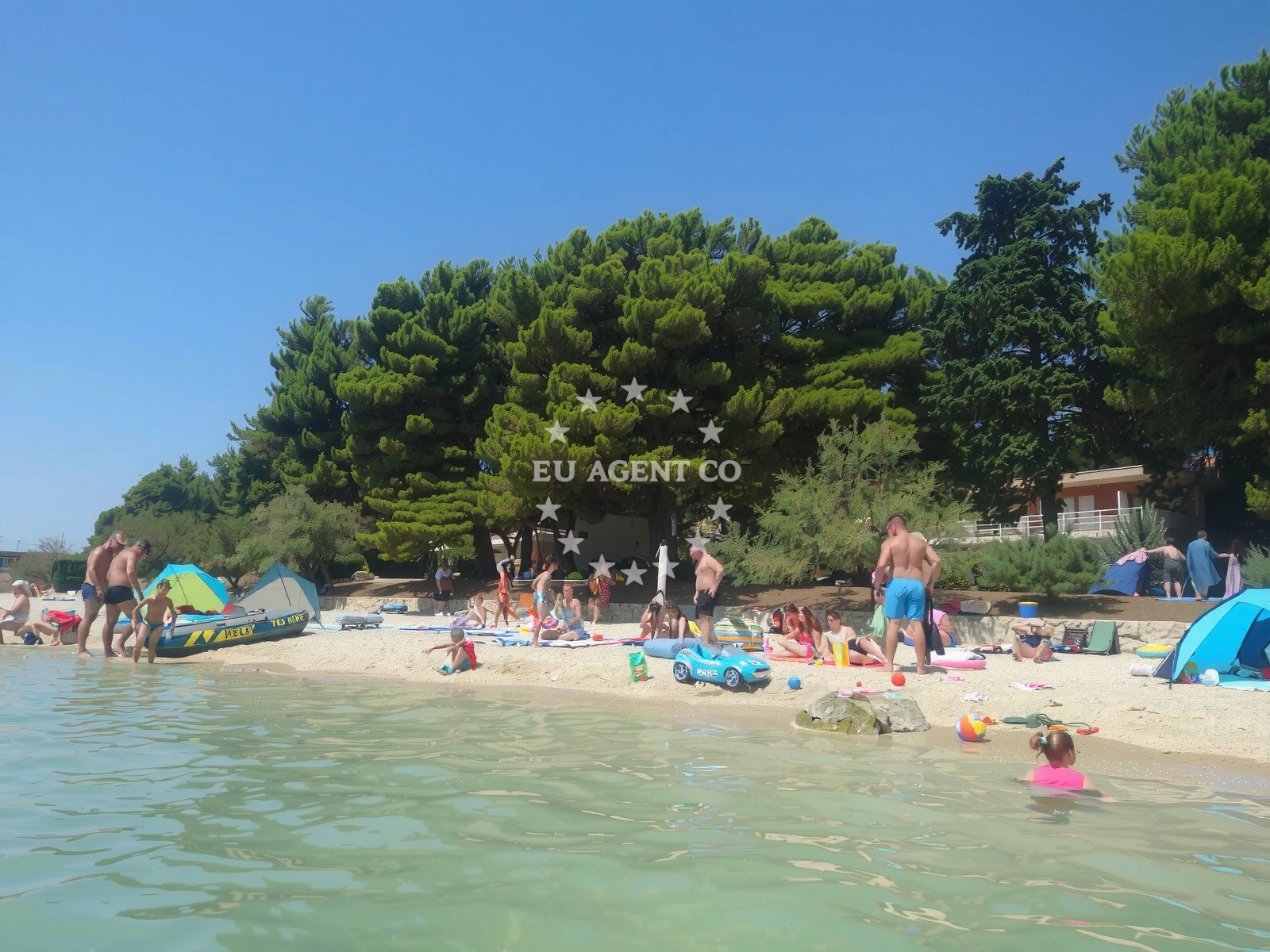 Additional view of Resnik beach in Cesta Dr. Franje Tuđmana 1218, Kaštela