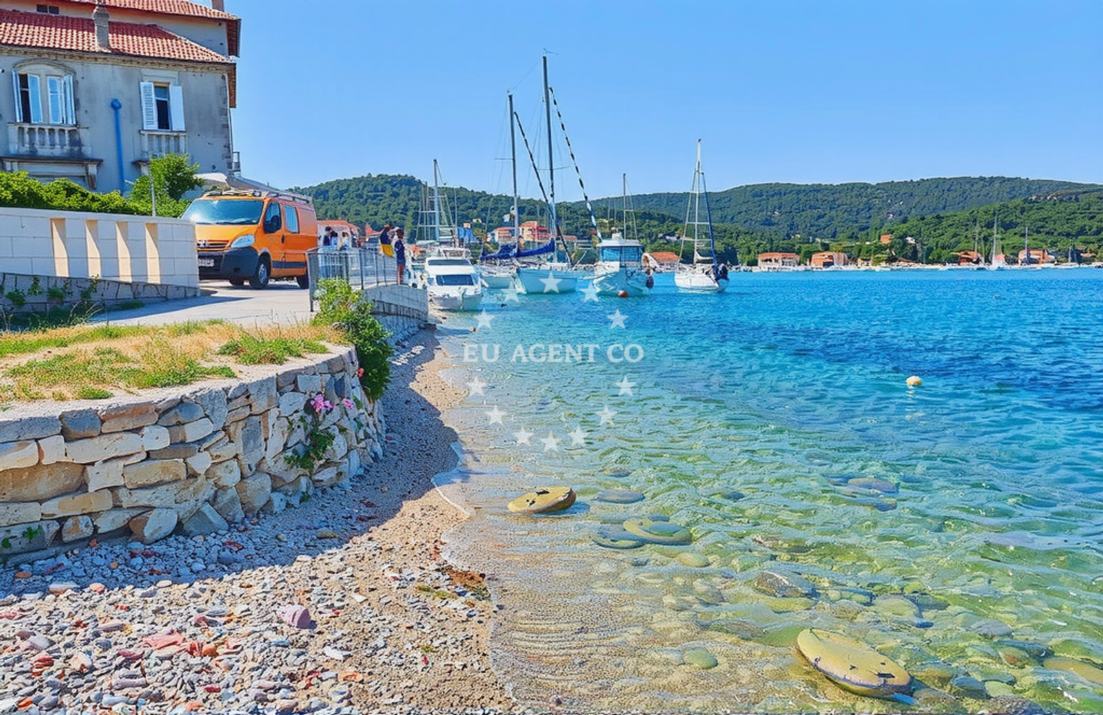 Beach facilities and surroundings at Ribarnica, Vis (Vis) Beach in Ribarnica