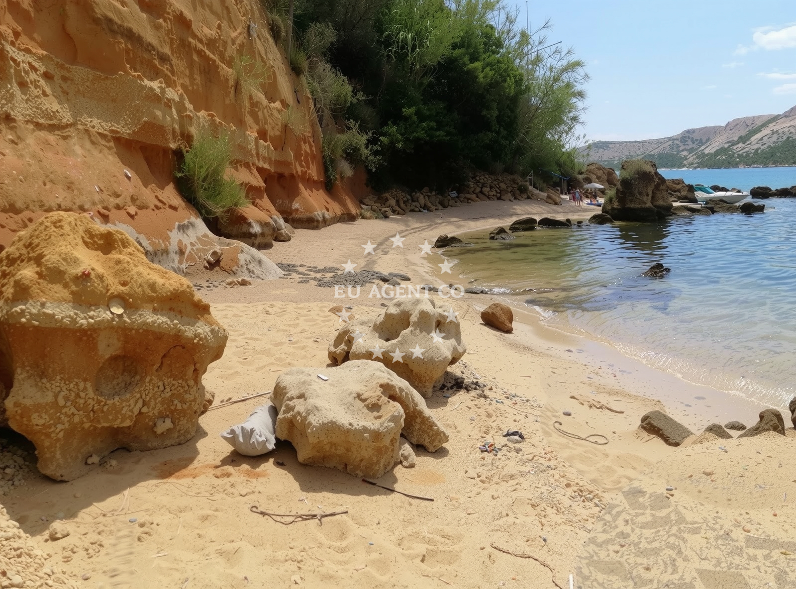 Sea and coastal view of Ribon beach in 574 Barbat, Rab