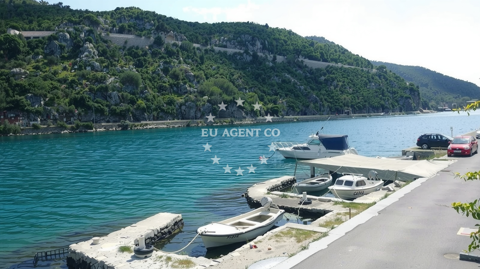 Beach facilities and surroundings at Rijeka beach in Uz Jadransku cestu 67, Mokošica