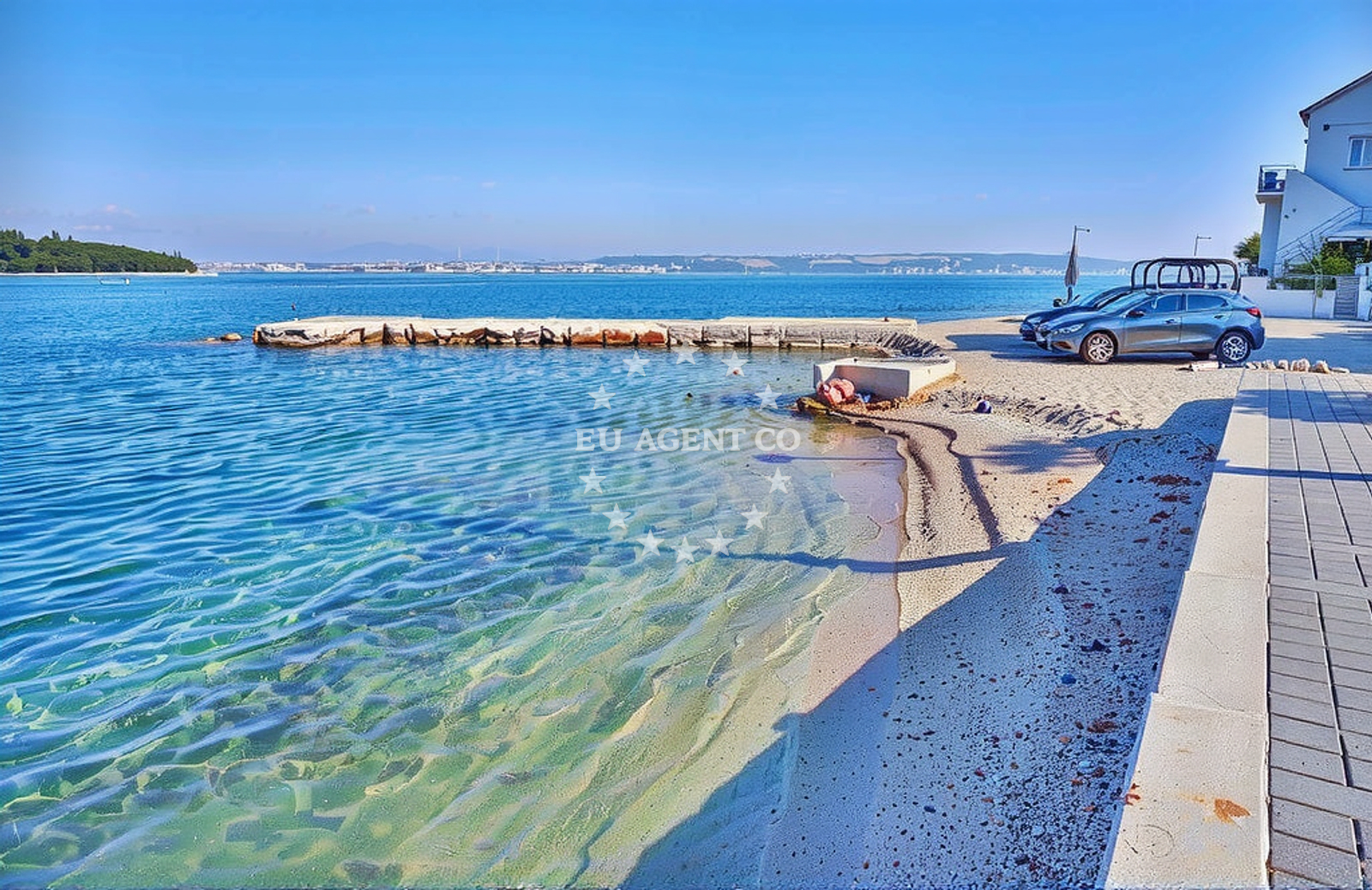 Shoreline and swimming area at Riva, Kali (Ugljan) Beach in Riva
