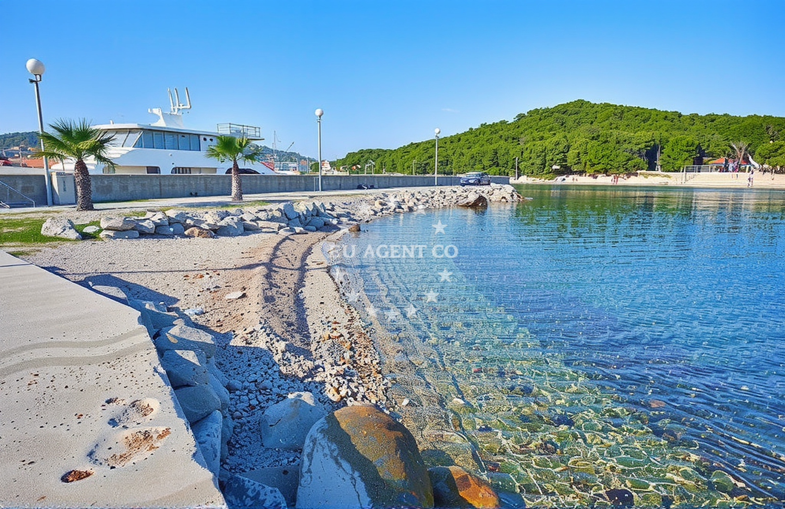 Shoreline and swimming area at Riva zapad, Kukljica (Ugljan) Beach in Riva zapad