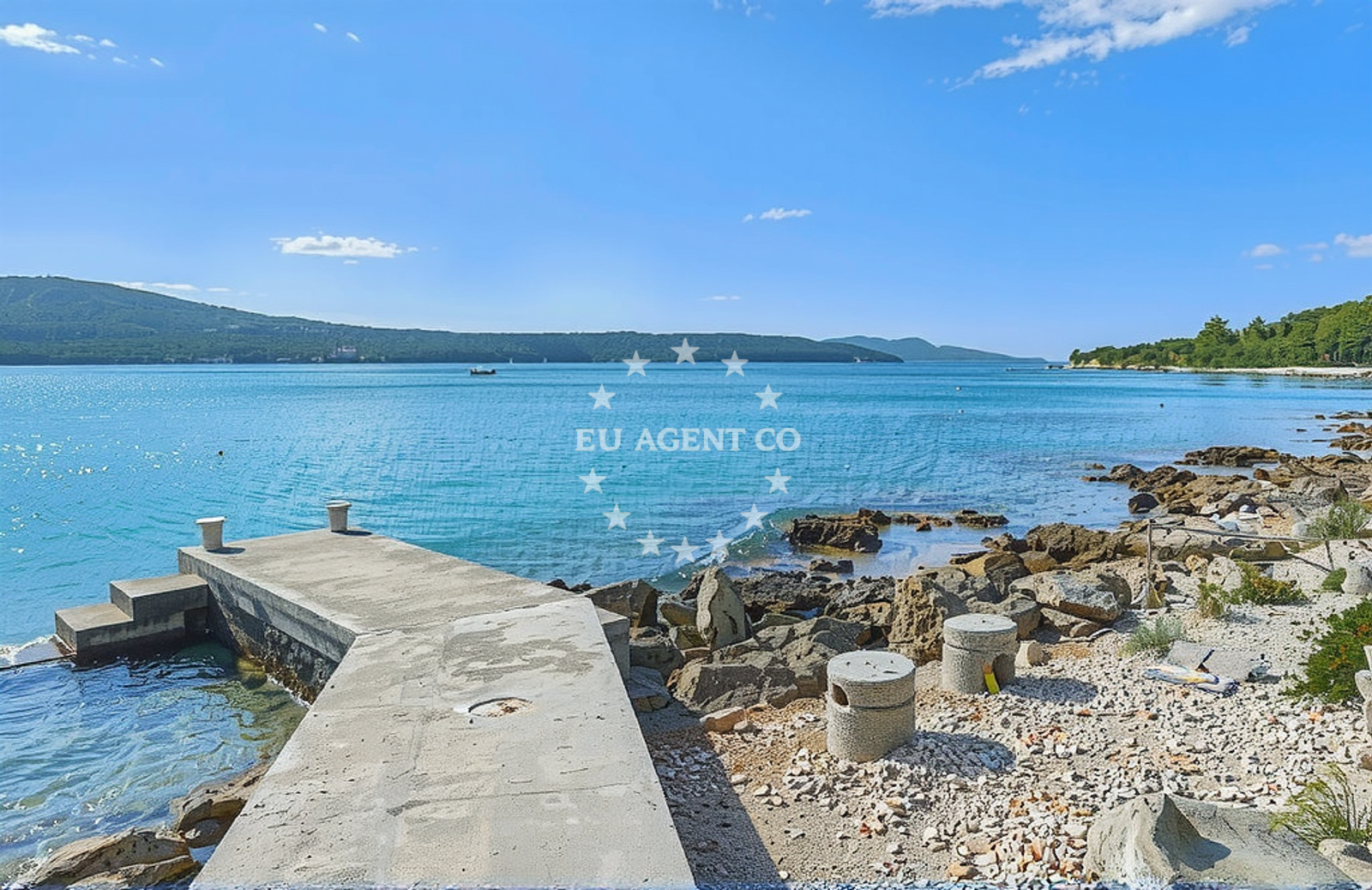 Beach facilities and surroundings at Rivanj (Rivanj): beaches and coves (8) in Rivanj (Rivanj)
