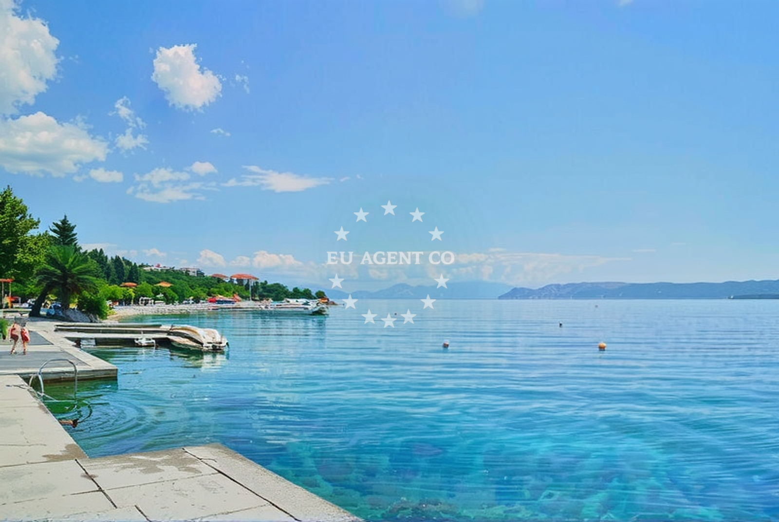 Shoreline and swimming area at Riviera, Dramalj Beach in Riviera