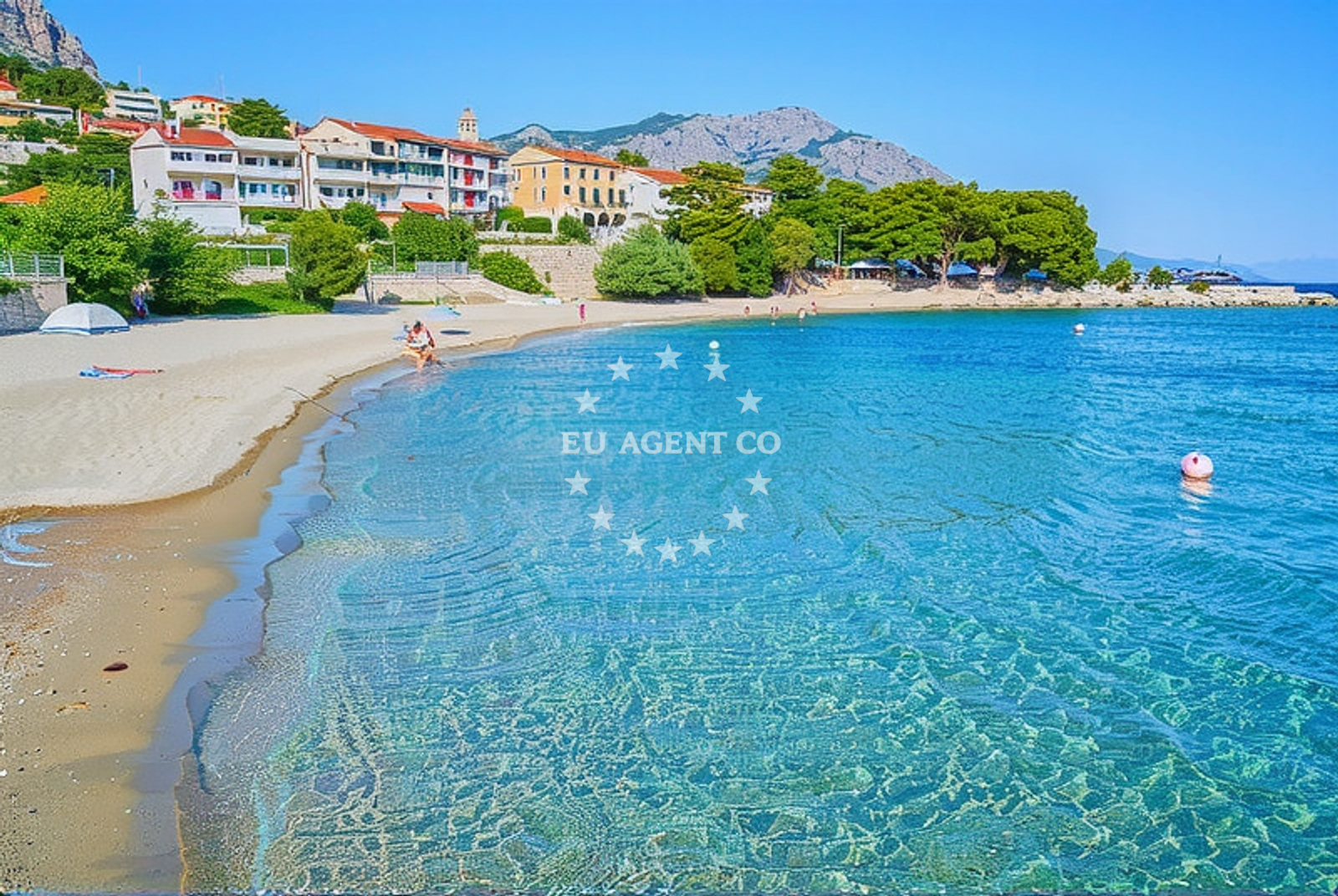 Overview of Rogač istok, Duće Beach in Rogač istok