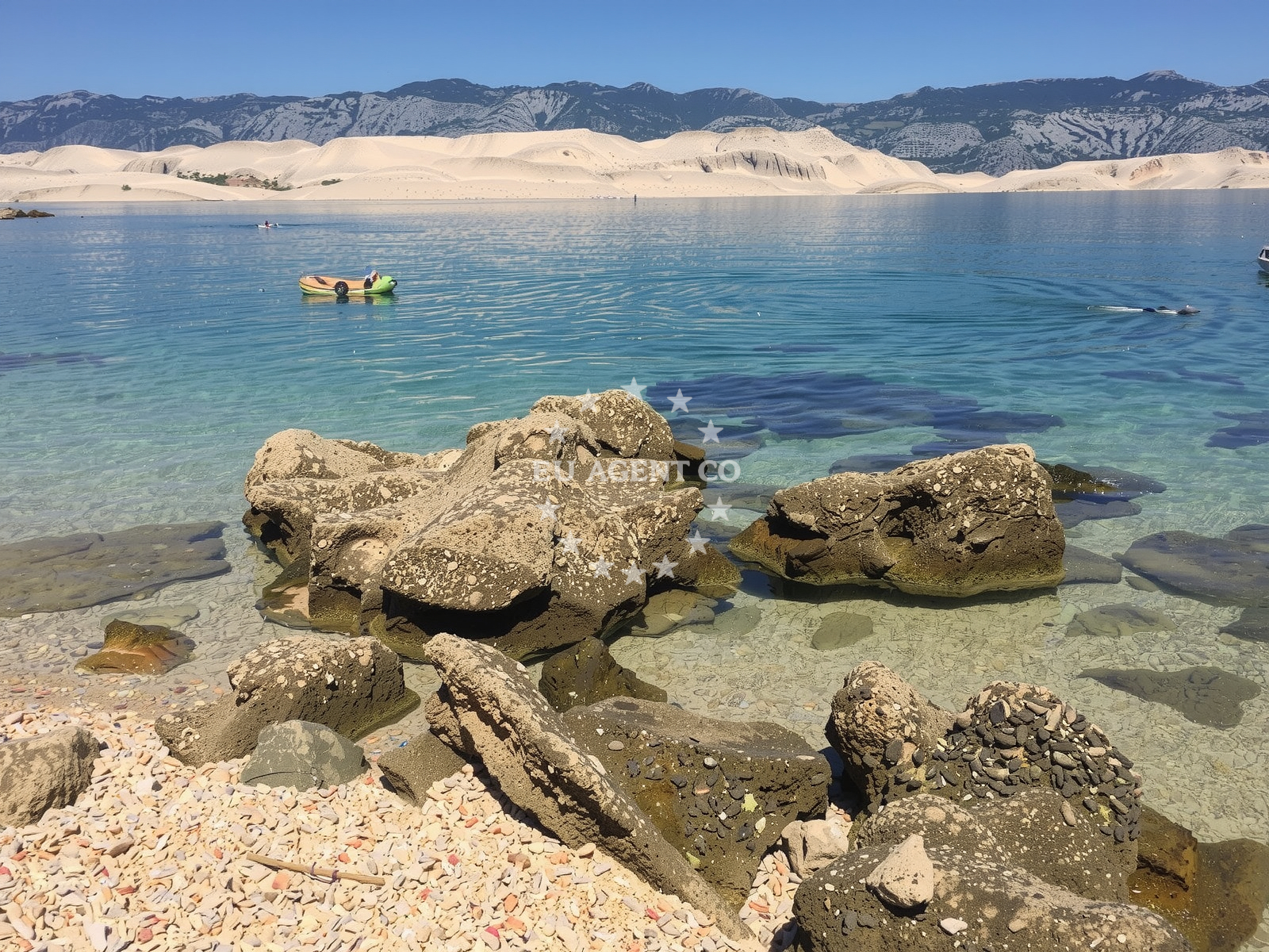 Shoreline and swimming area at Rosin beach in , Šimuni