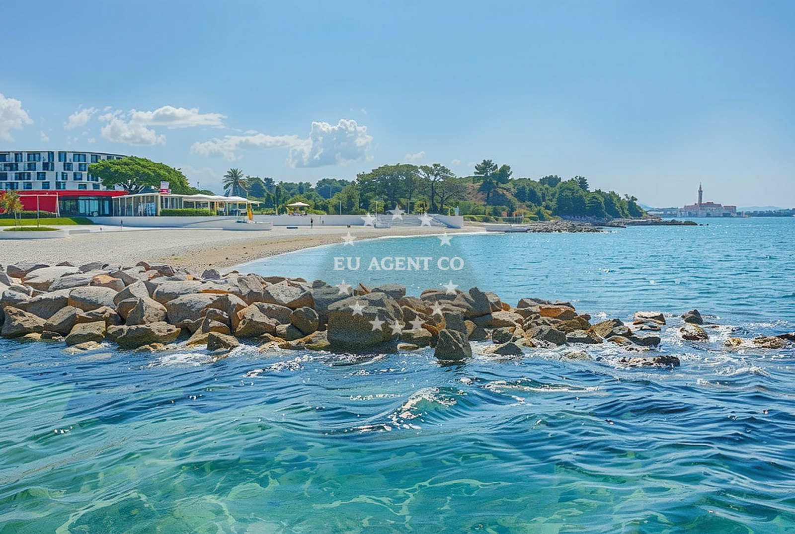 Beach facilities and surroundings at Rovinj: beaches and coves (35) in Rovinj