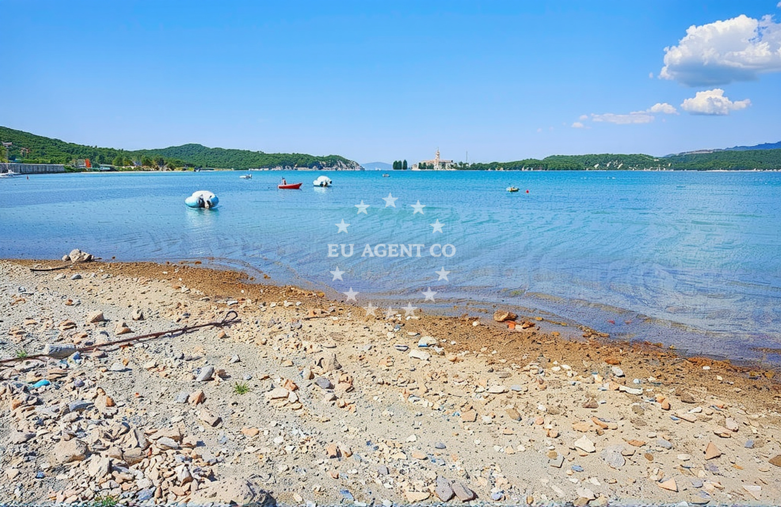 Overview of Rt Lopari, Nerezine (Lošinj) Beach in Rt Lopari