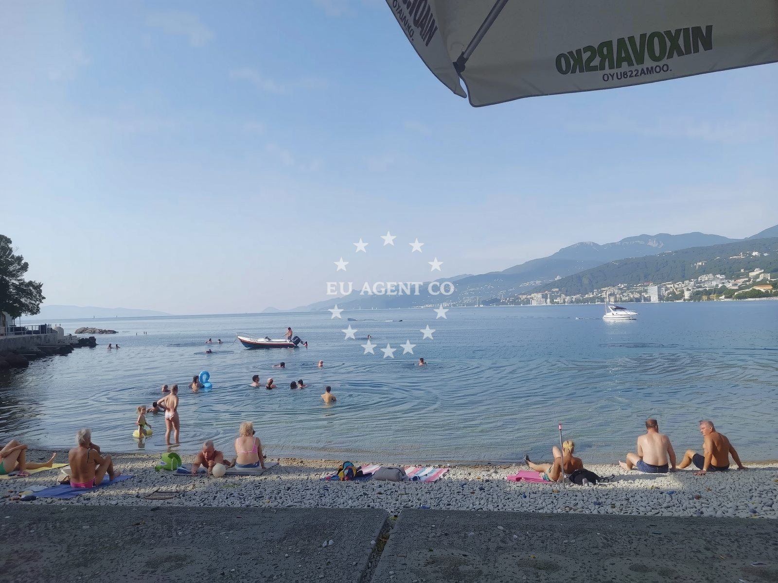 Beach facilities and surroundings at S Zavoj Beach in Ljubljanska Cesta 14b, Rijeka