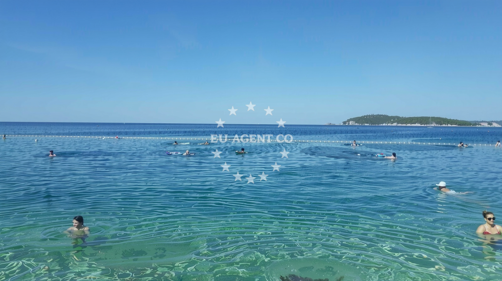 Additional view of Saccorgiana Cove in Verudela 3, Pula