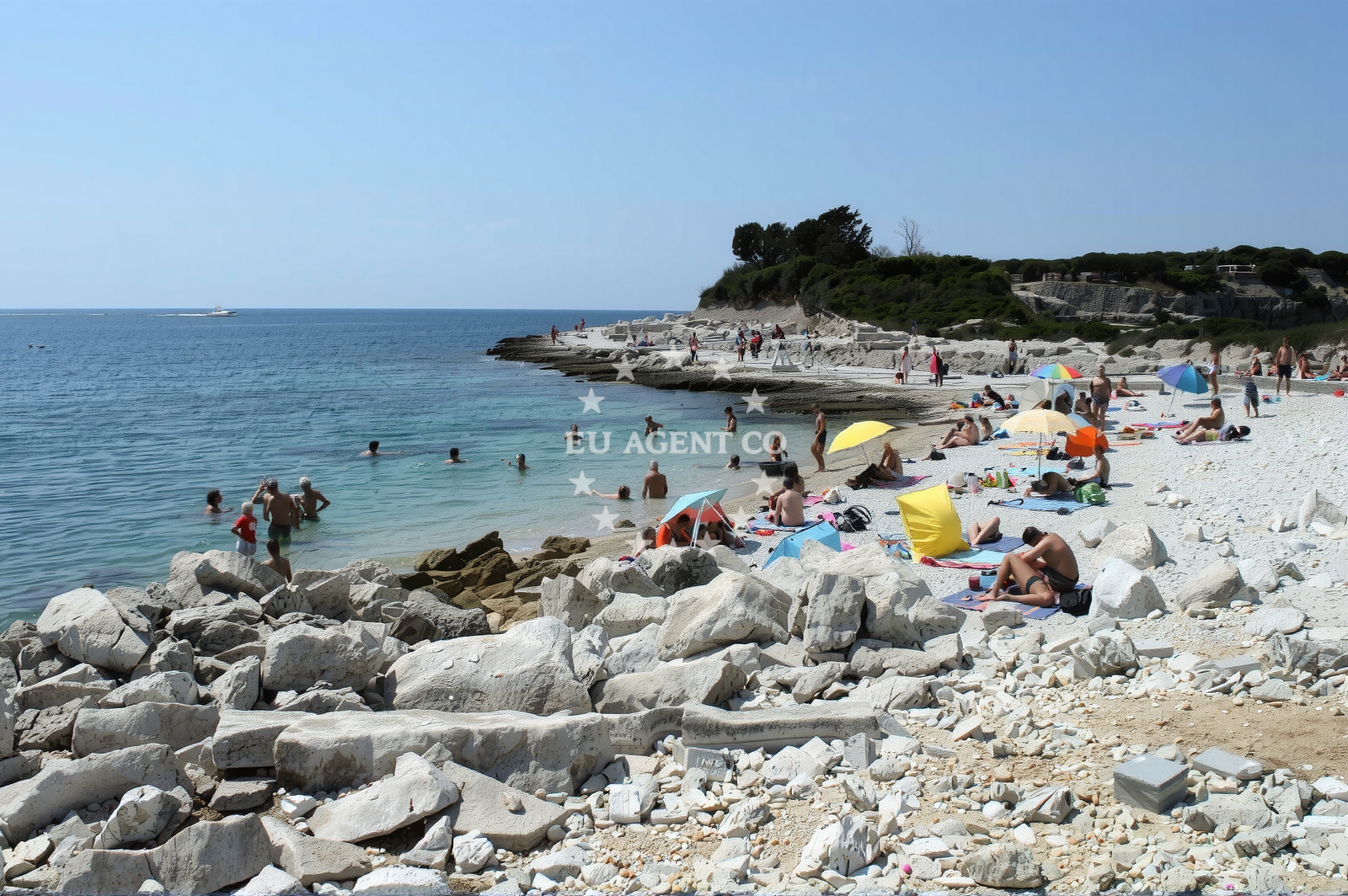Shoreline and swimming area at Saint Jerolim Beach in Puntižela 79, Pula
