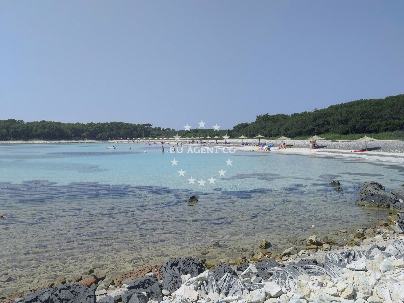 Additional view of Sakarun beach in Put Lučice 2, Verunić