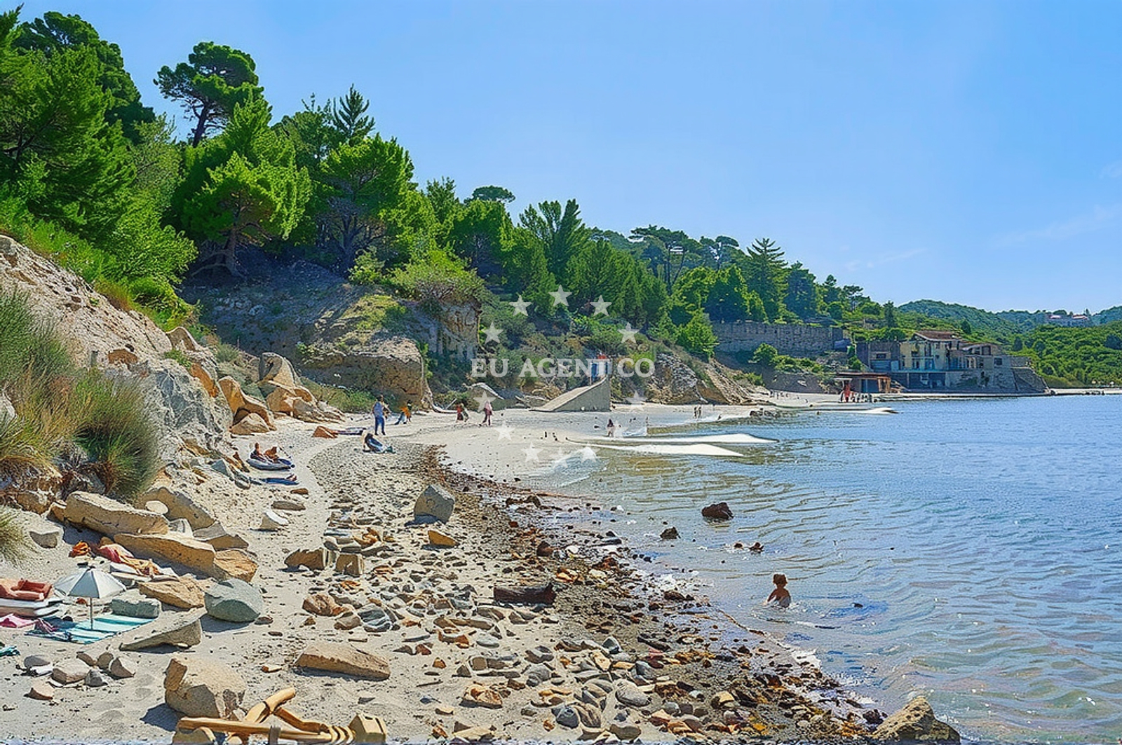 Beach facilities and surroundings at Saramić 3, Lopar (Rab) Beach in Saramić 3