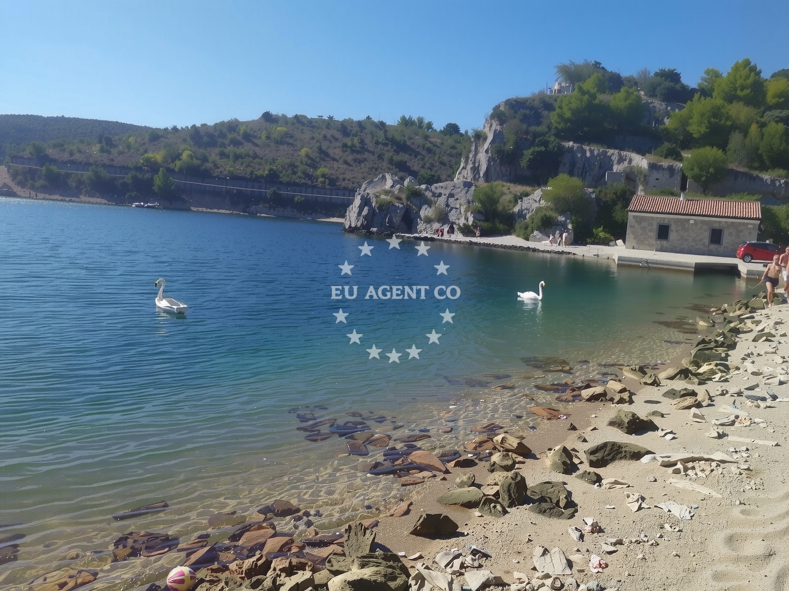 Beach facilities and surroundings at Sarina Draga in Braće Ivanda, Zaton
