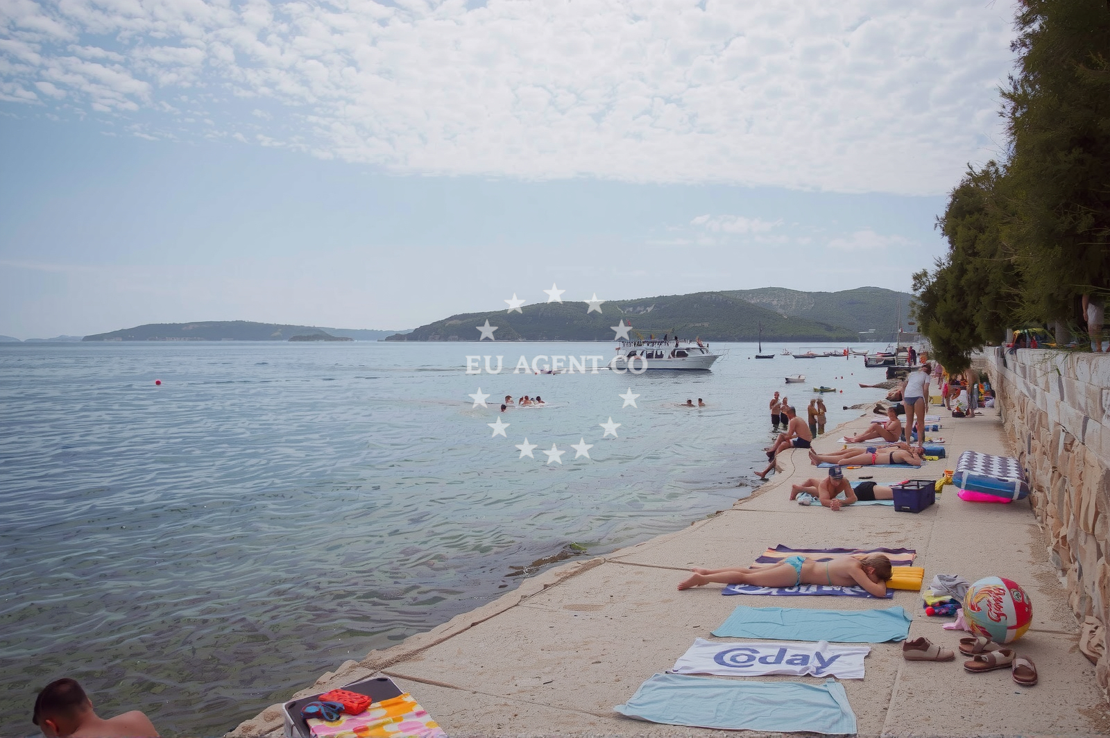 Additional view of Seget Vranjica beach in 2 Ulica Stjepana Radića, Seget Vranjica
