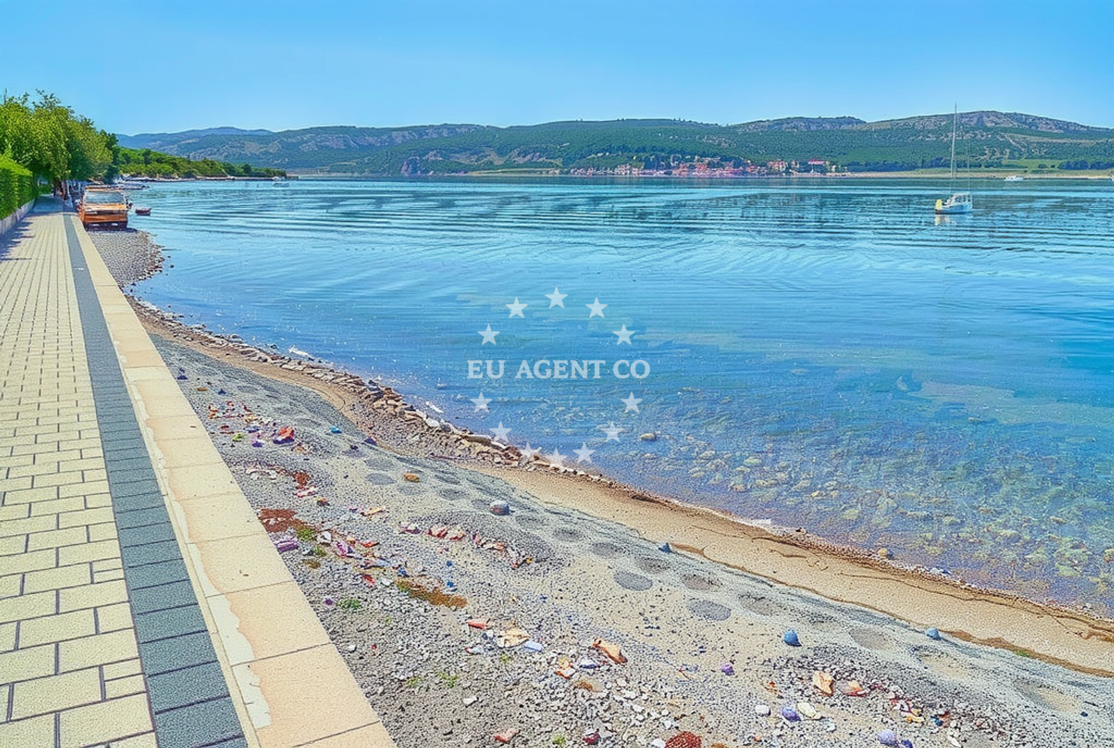 Shoreline and swimming area at Seline centar, Seline Beach in Seline centar