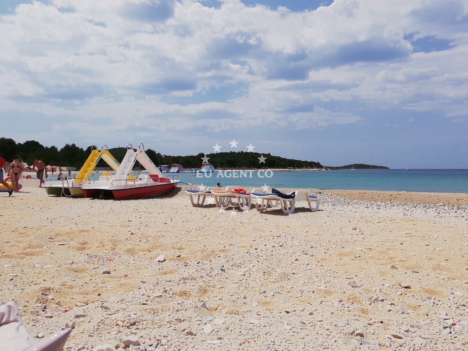 Additional view of Sepurina beach in Miline ulica 122, Rogoznica