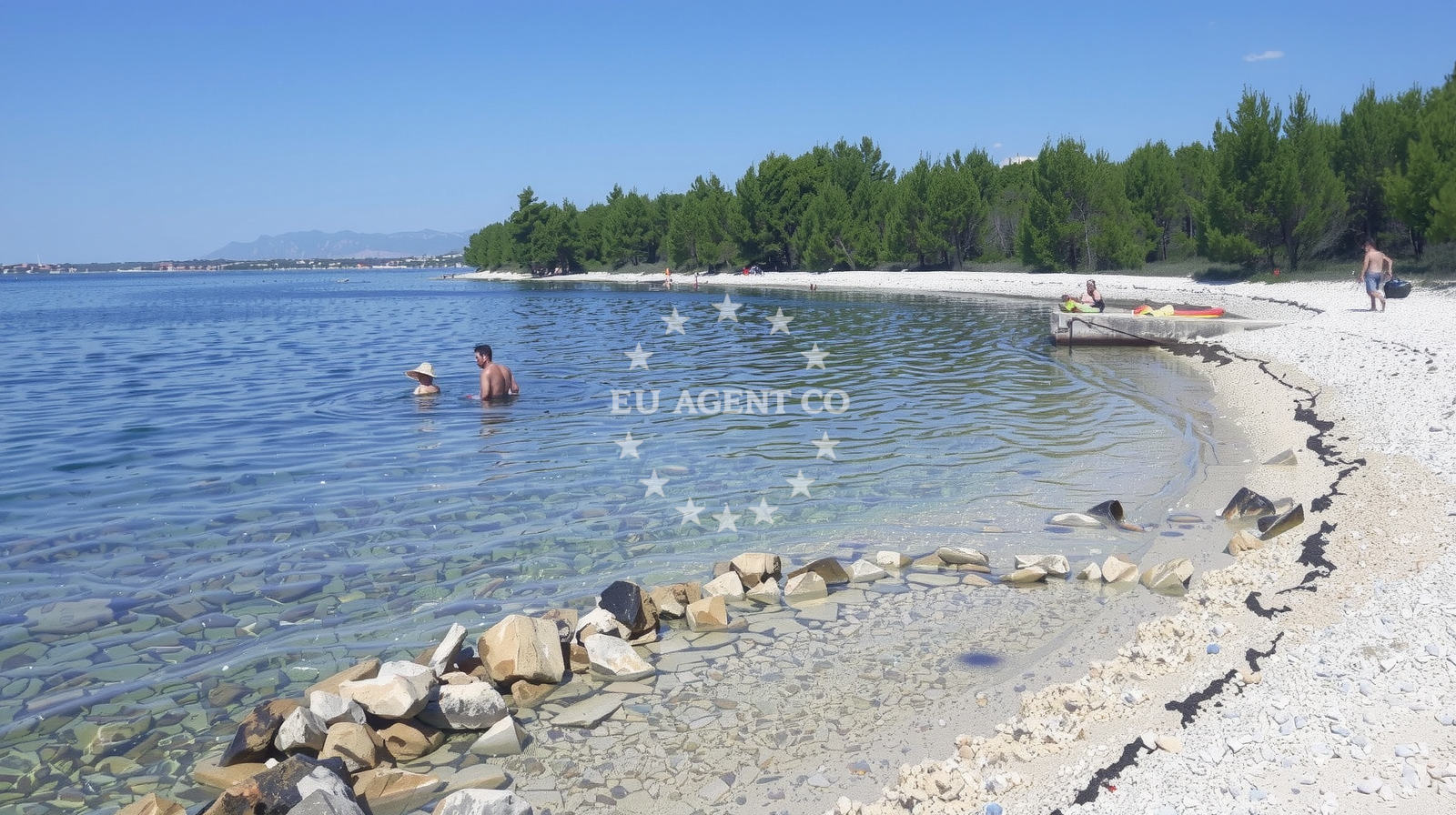 Beach facilities and surroundings at Sepurine beach in Punta VI , 4B, Zaton