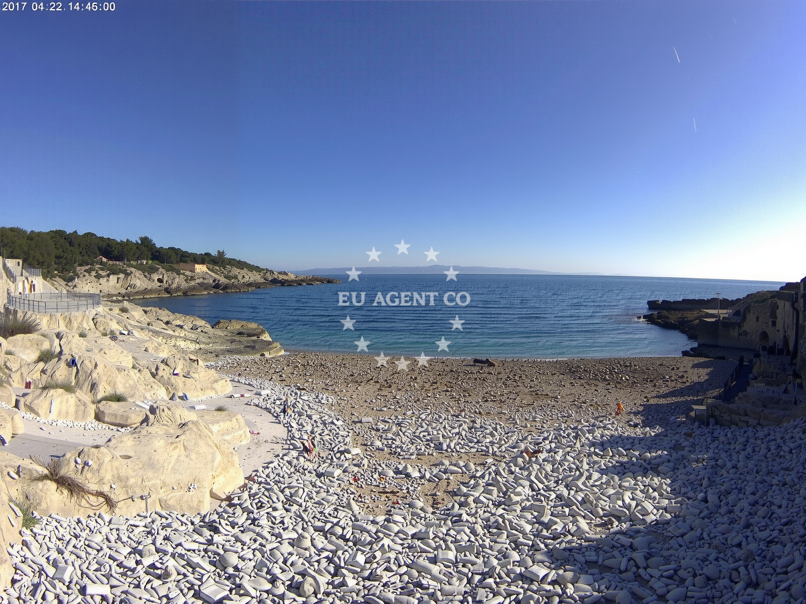 Beach facilities and surroundings at Shkolich beach II in 136, Kavran