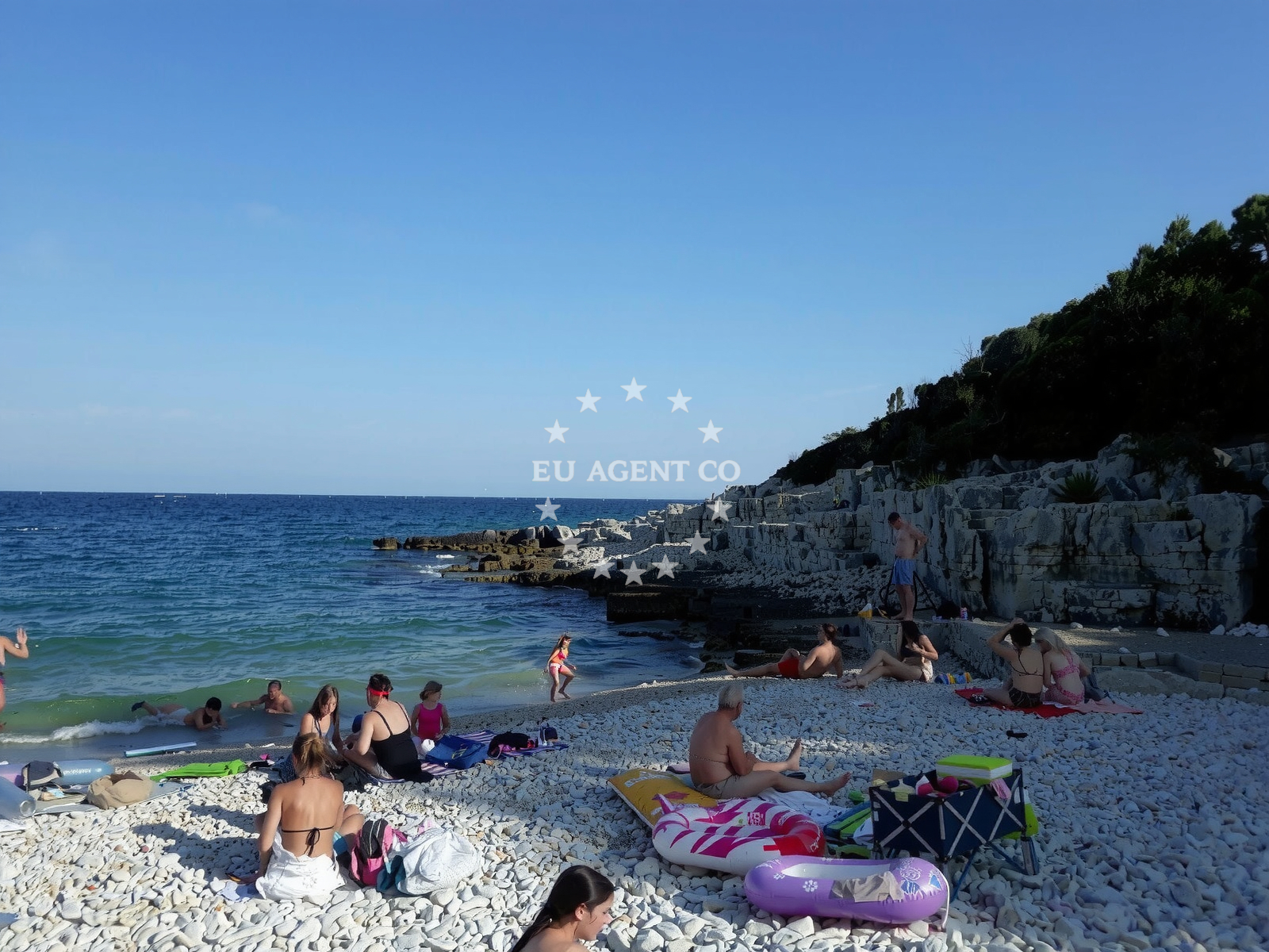 Additional view of Shkolich beach II in 136, Kavran