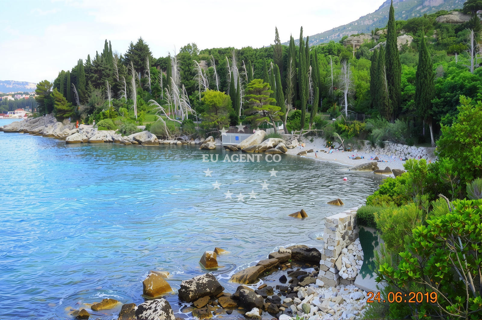 Overview of Siba beach in Soline 16, Mlini