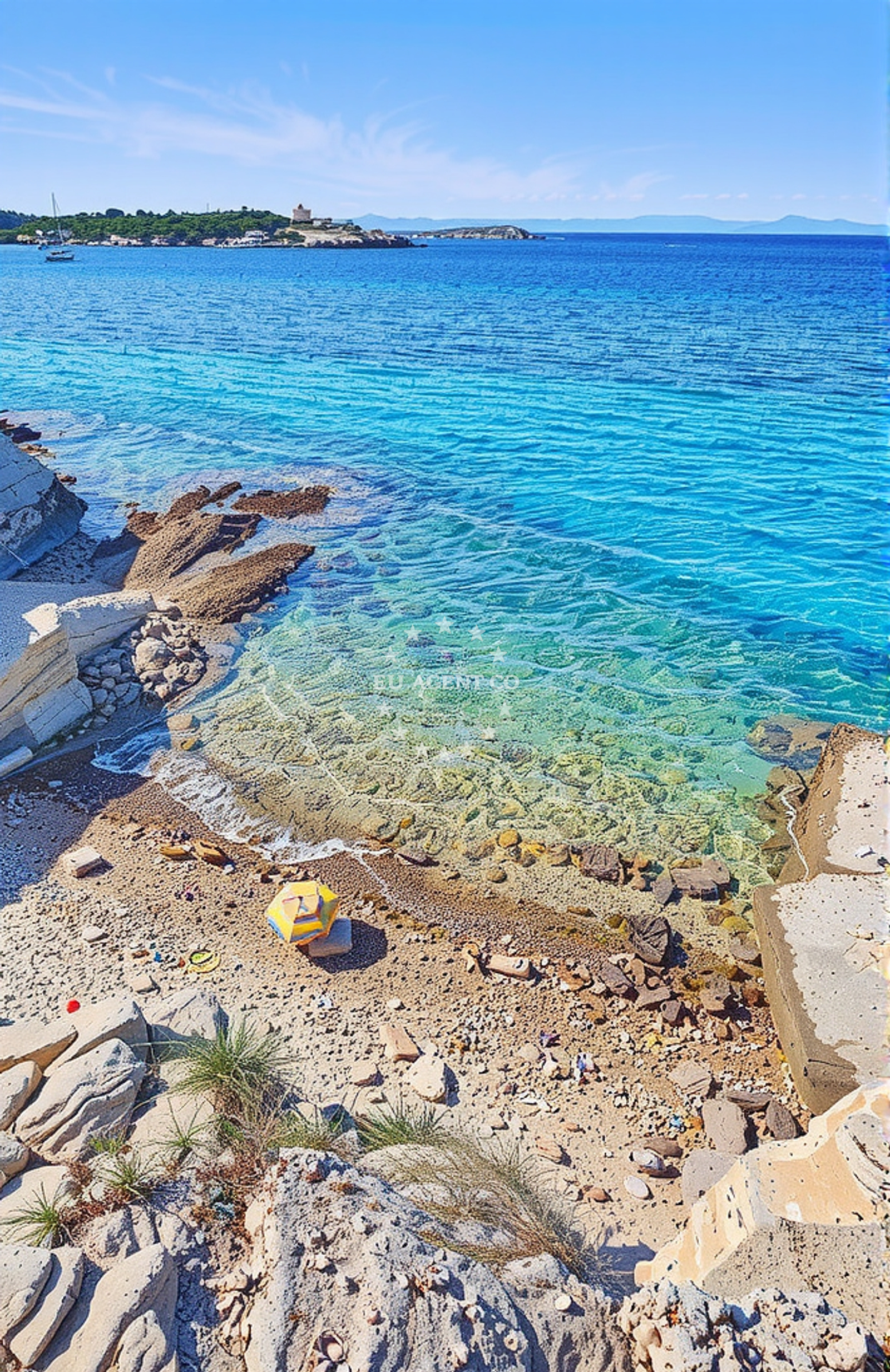 Sea and coastal view of Šilo 2, Lopar (Rab) Beach in Šilo 2