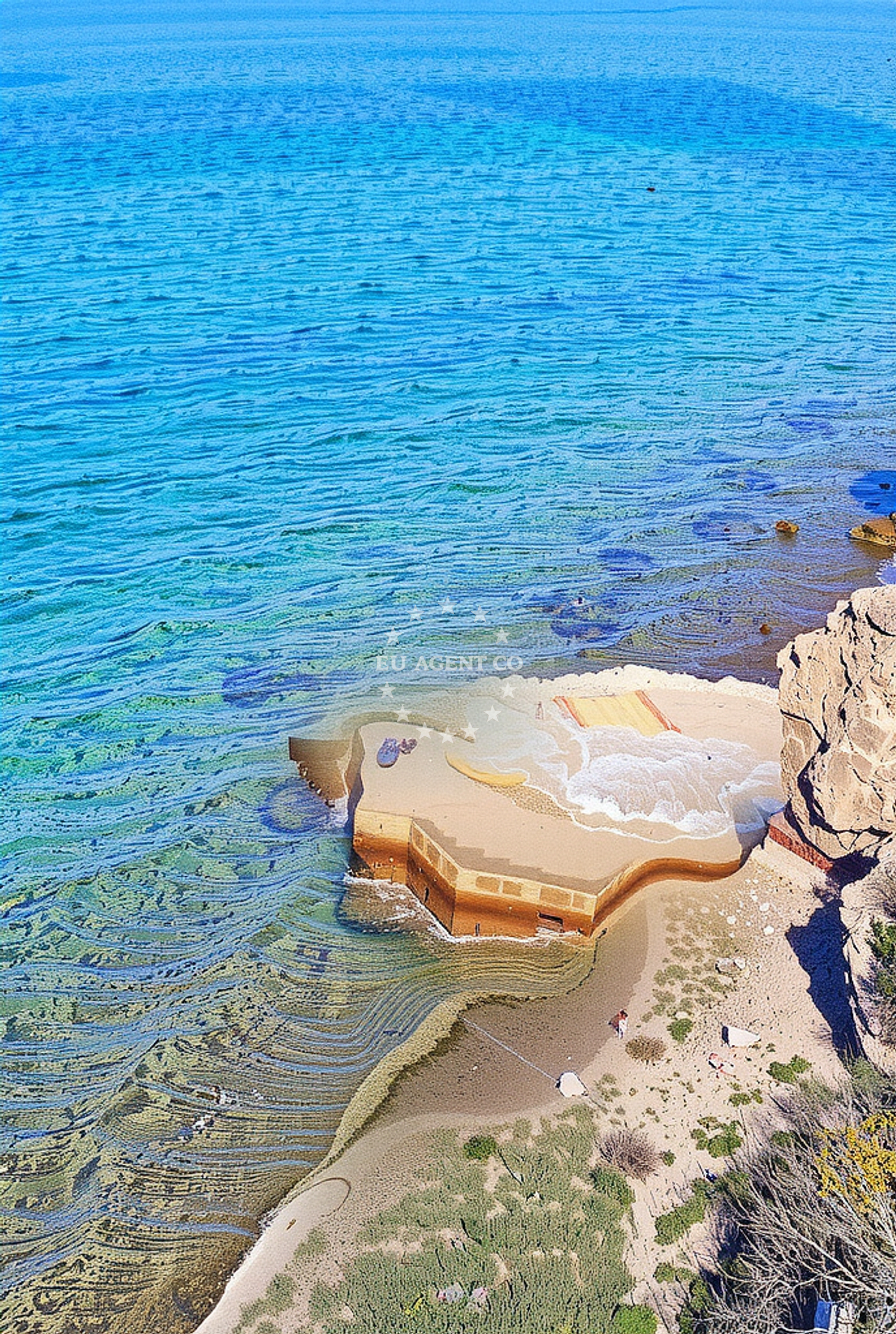 Shoreline and swimming area at Šilo 3, Lopar (Rab) Beach in Šilo 3