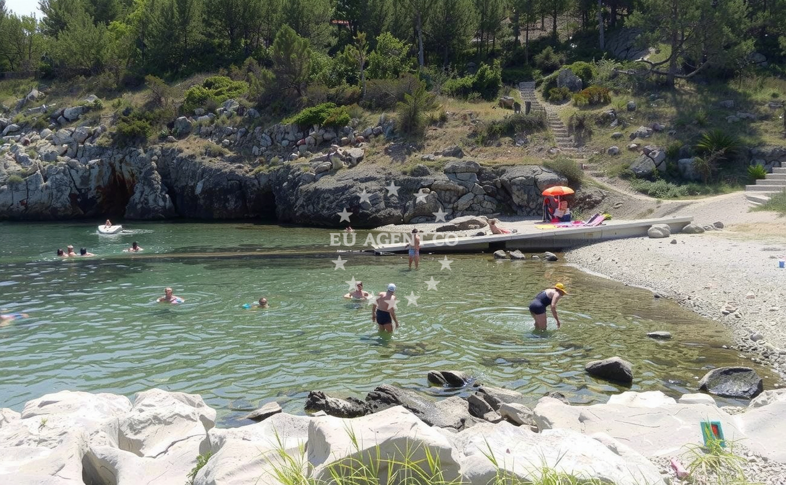 Additional view of Silo a bay beach in 12 Ulica Sveti Mikul, Šilo