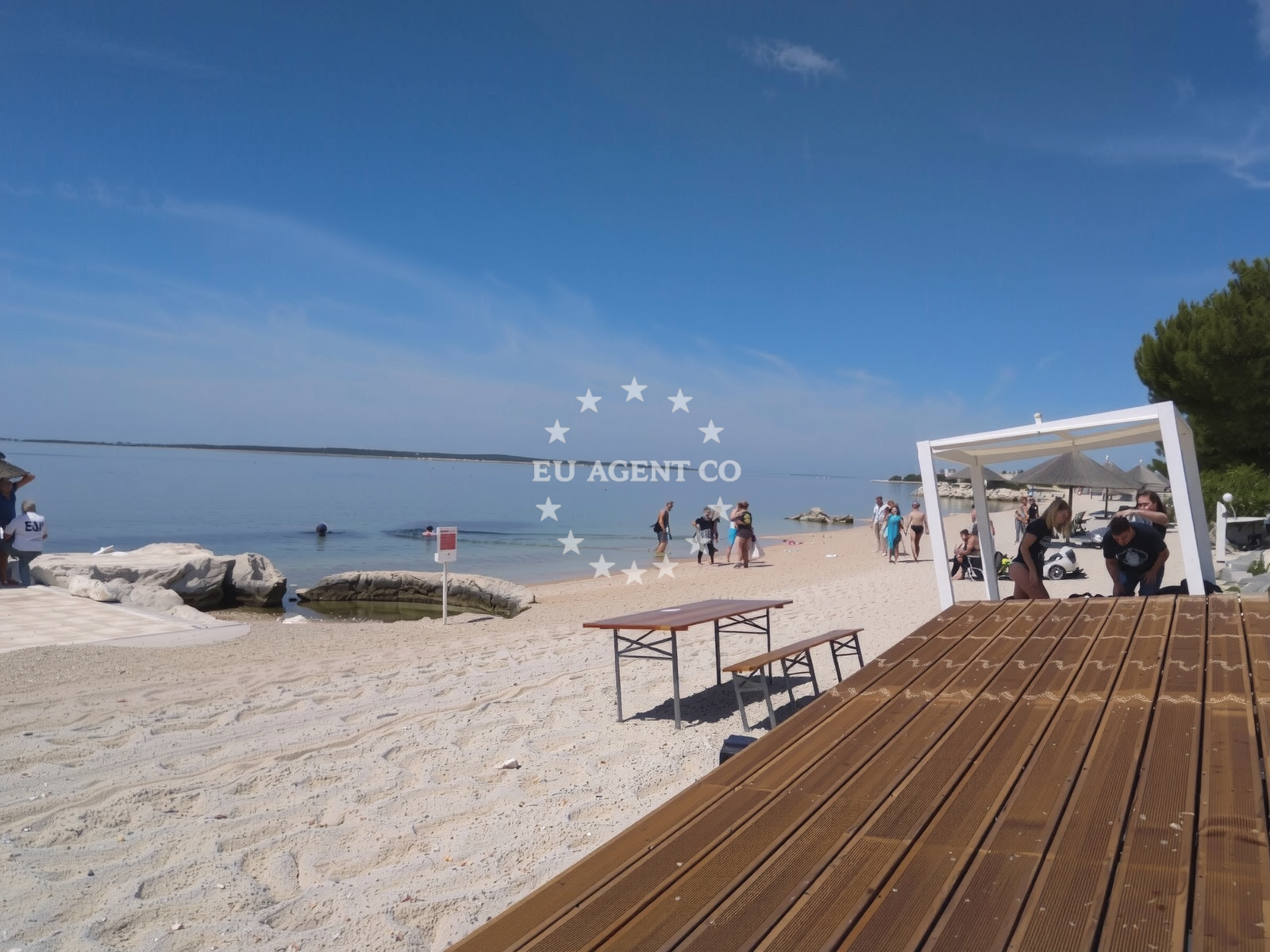 Additional view of Simuni II beach
