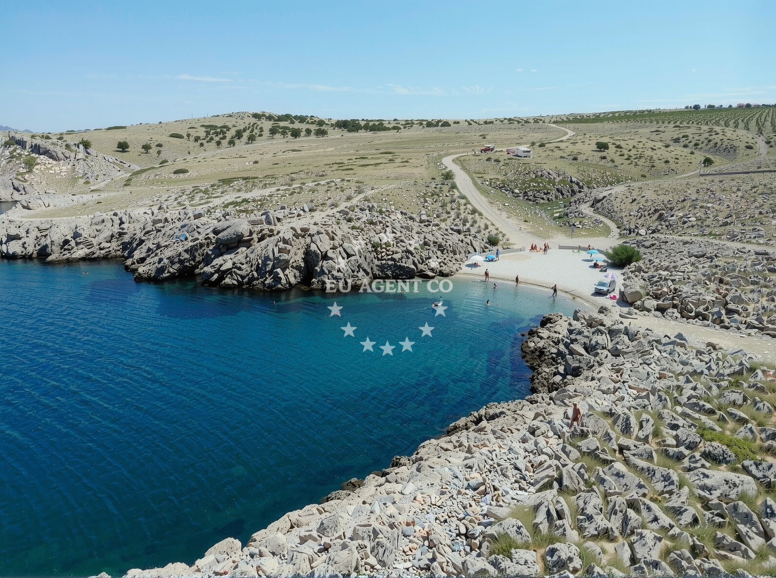 Overview of Sipa beach in 5 Drage, Vinjerac