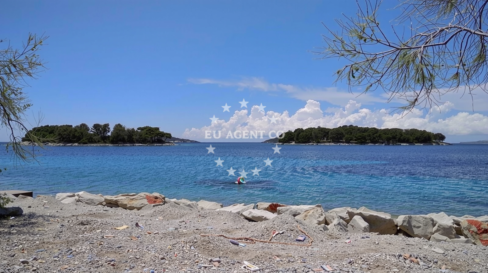 Additional view of Sipova beach in Domovinskog rata 74b, Maslinica