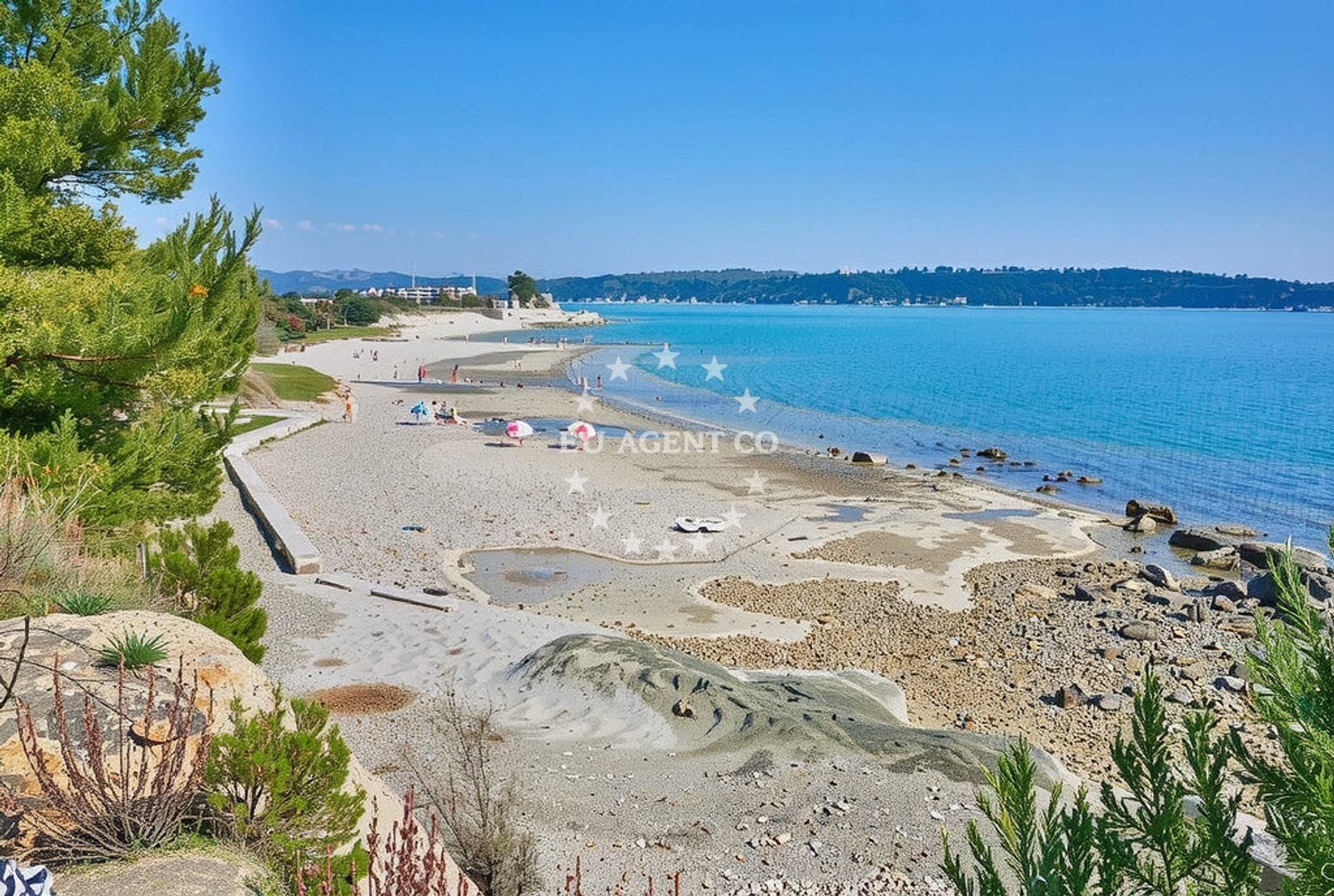 Shoreline and swimming area at Sirena (dog beach), Novigrad (Istarska županija) Beach in Sirena (plaža za pse)