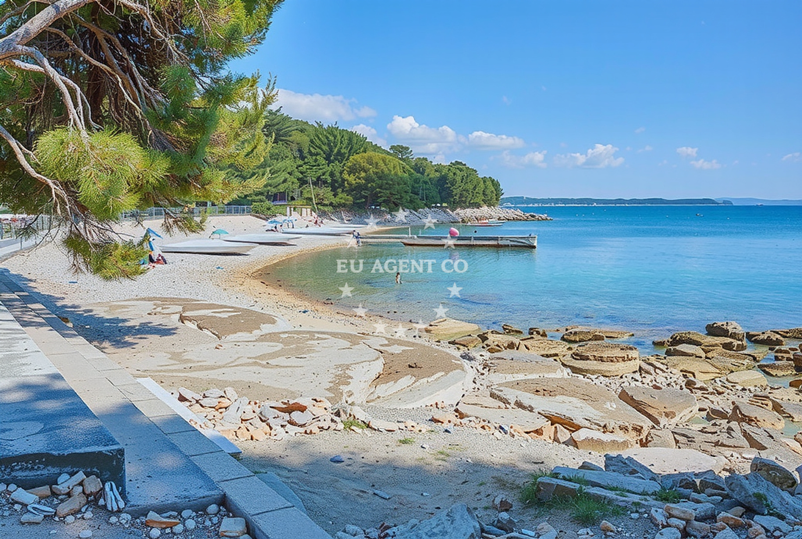Additional view of Skaraba beach in Luje Adamovica 31, Rovinj