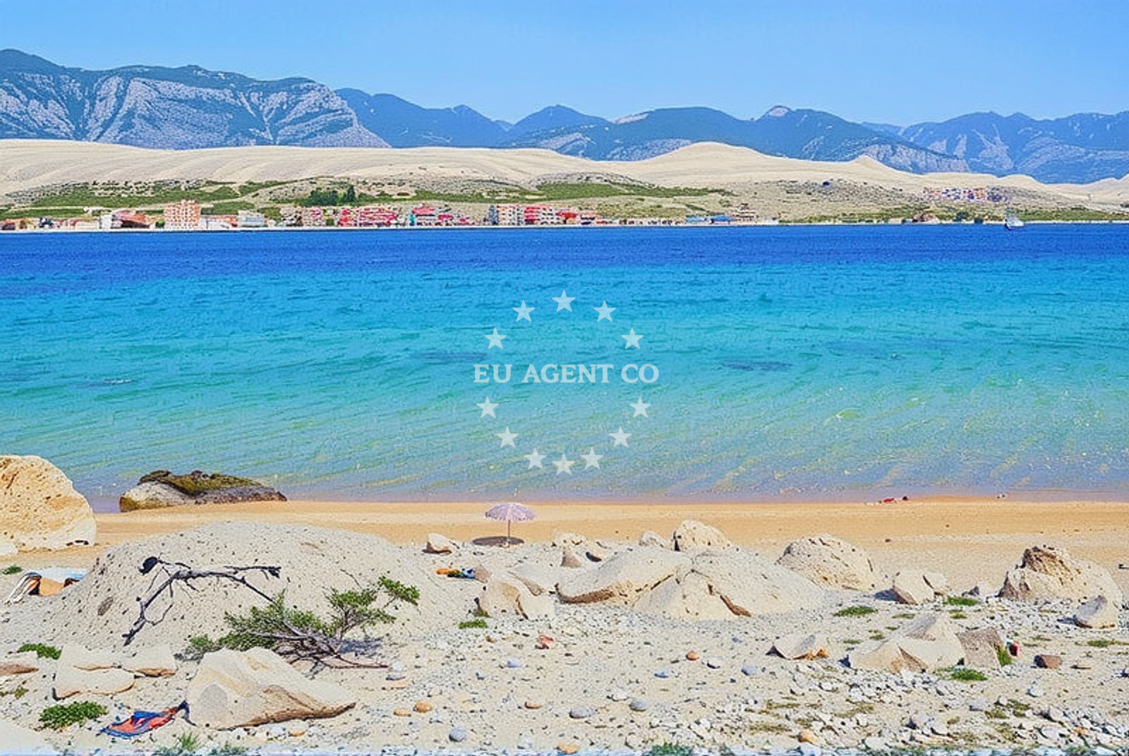 Sea and coastal view of Škarić sredina, Kolan (Pag) Beach in Škarić sredina