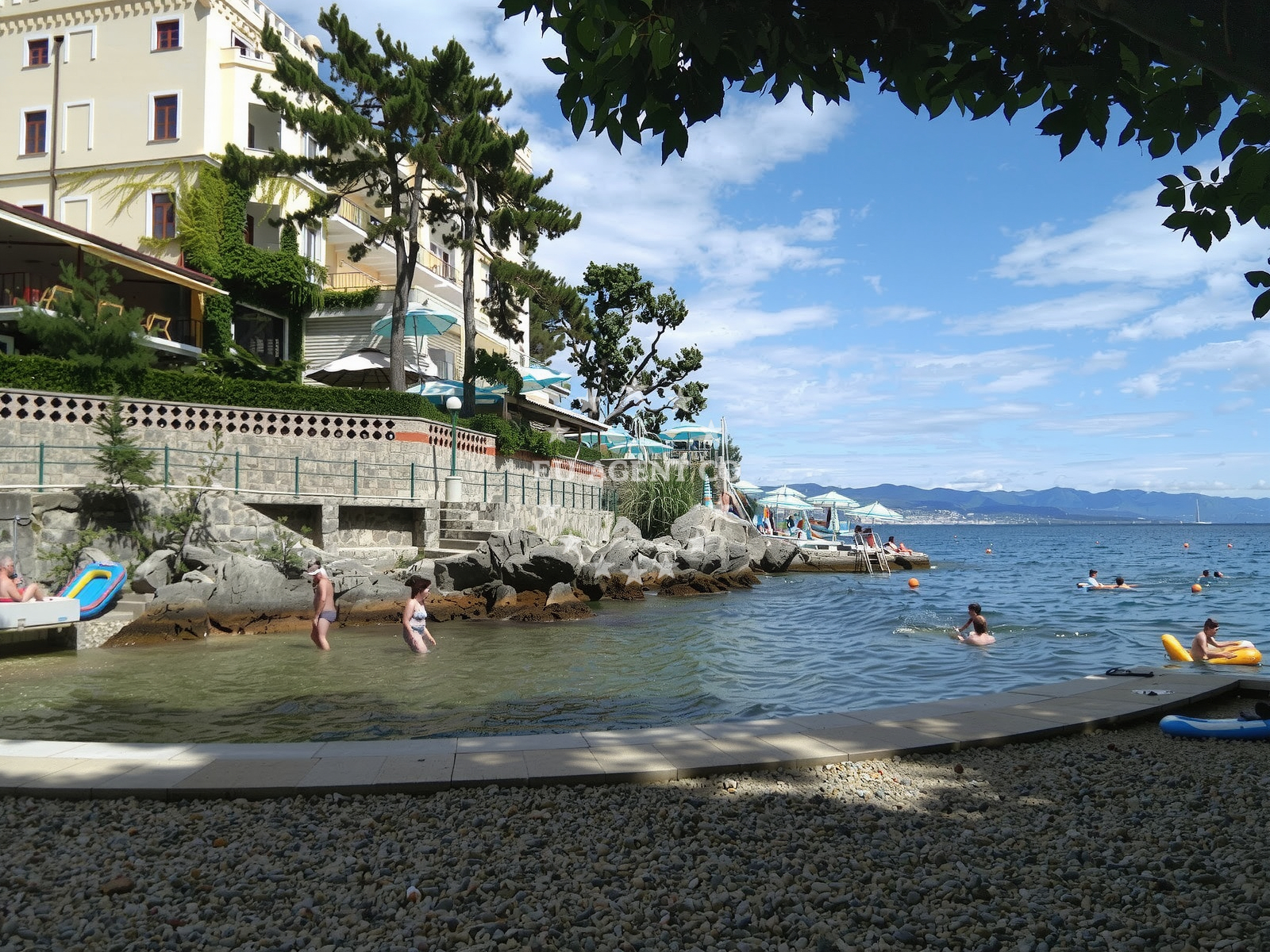 Beach facilities and surroundings at Skrbici beach in Ul. Stubište Škrbići 8, Opatija