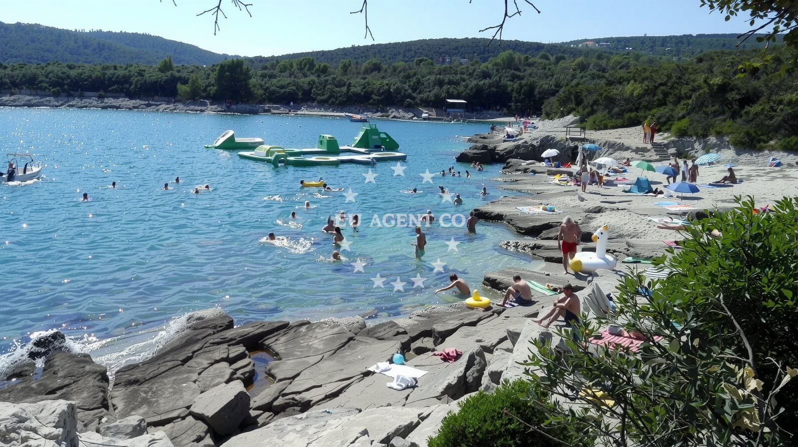 Additional view of Skrila beach in 136, Kavran