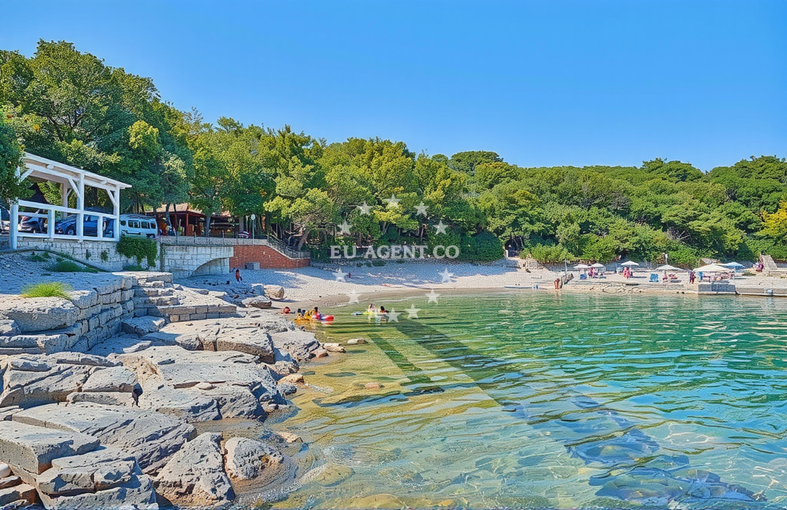Additional view of Skrila beach in 136, Kavran