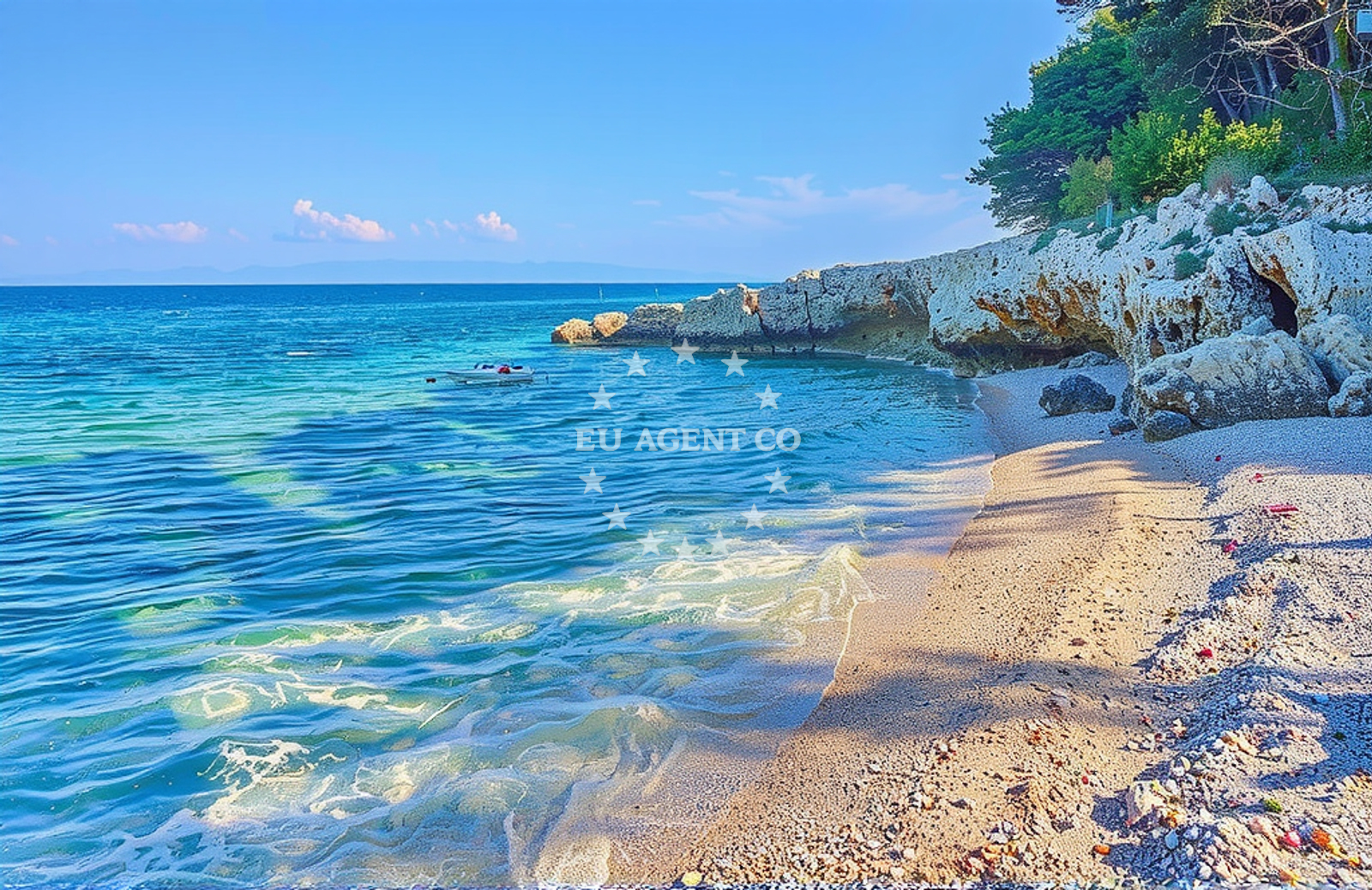 Overview of Skvaranska: beaches and coves (1) in Skvaranska