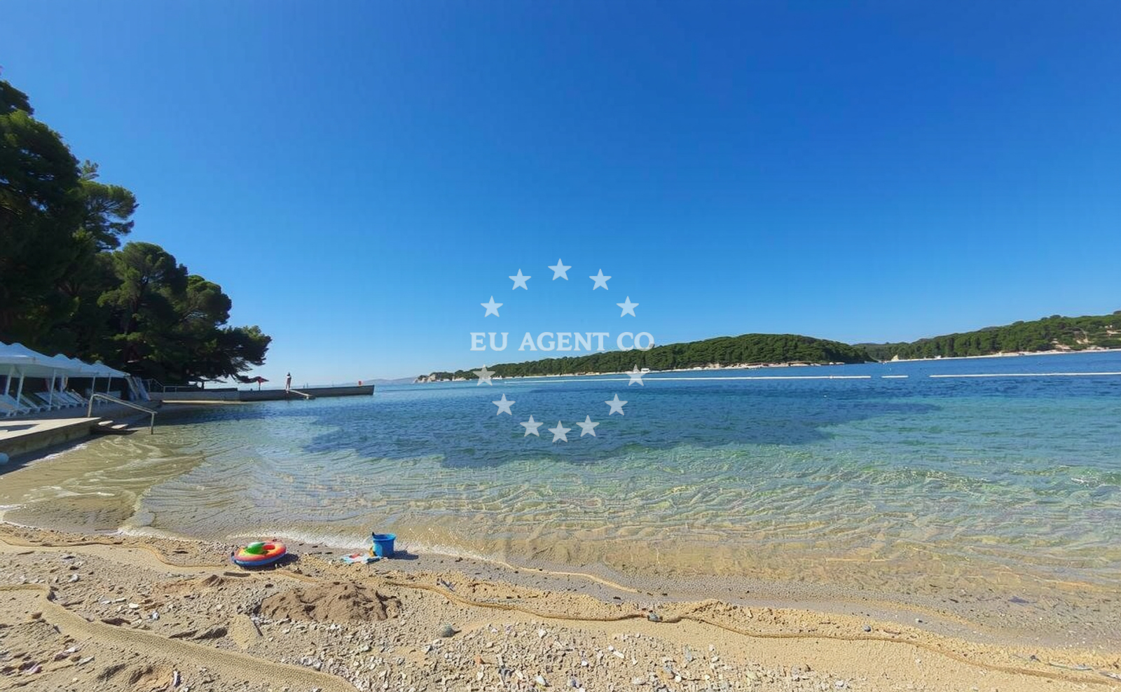 Additional view of Skver beach in Palit 235, Rab