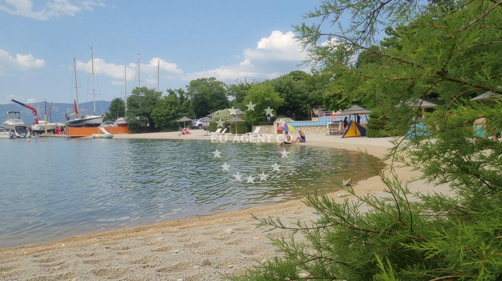 Shoreline and swimming area at Slamni Beach in Klimno 16e, Klimno