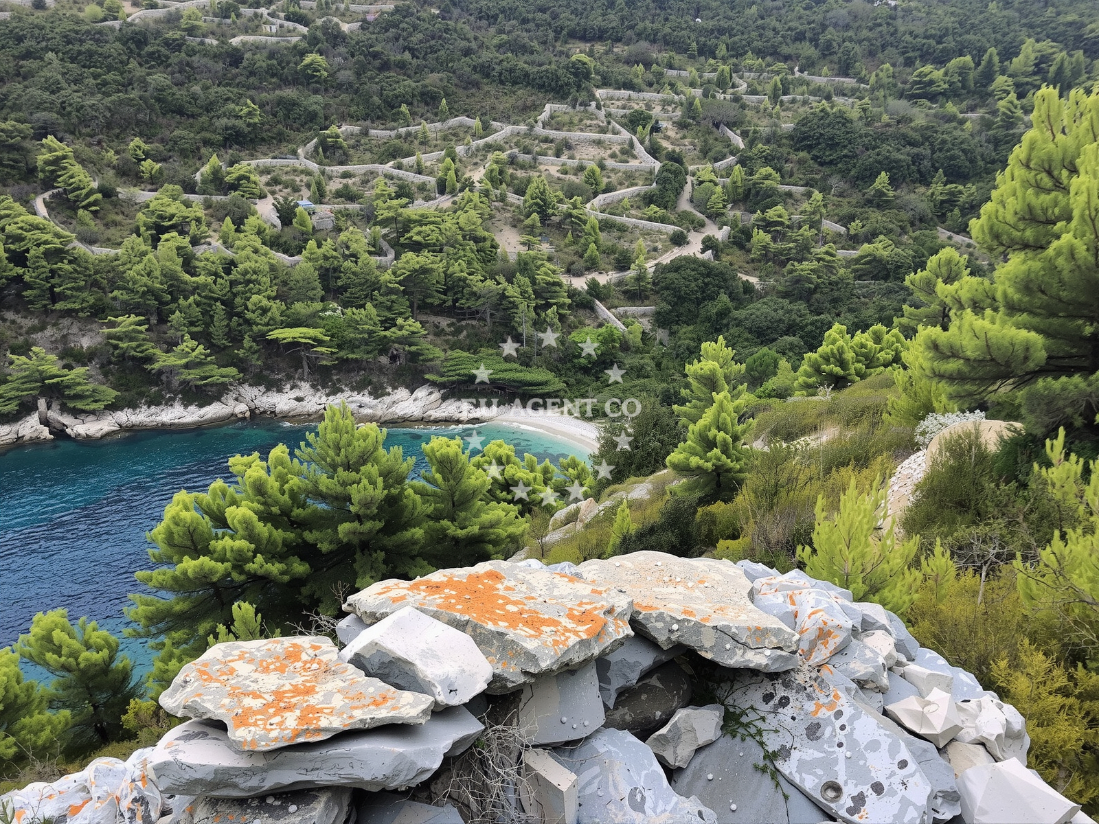 Beach facilities and surroundings at Slatina Bay in dol 8, Vis