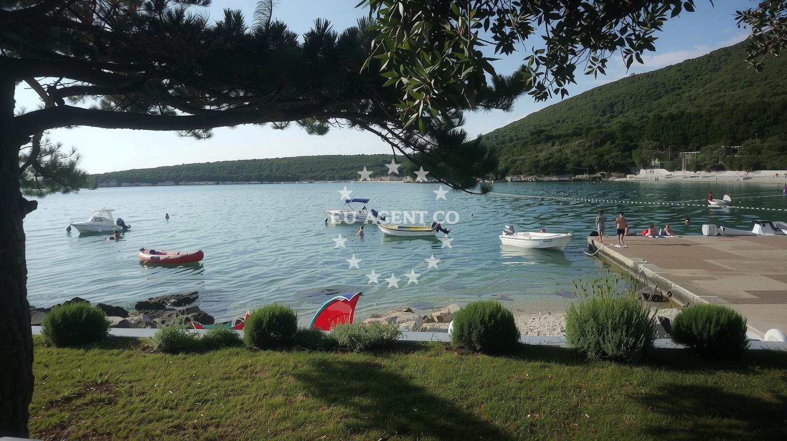 Beach facilities and surroundings at Slatina beach in Martiniscica 19F , Martinšćica