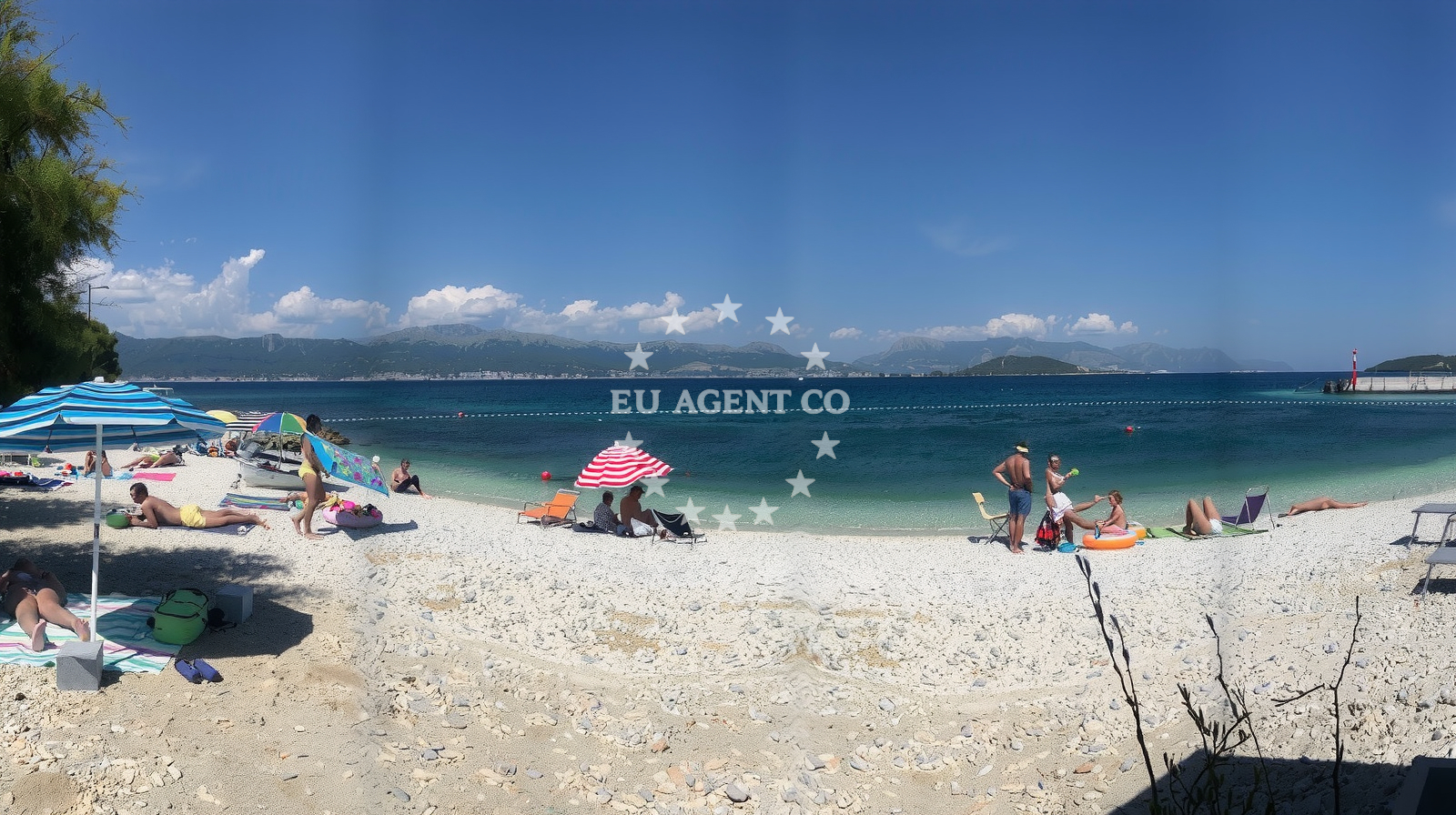 Shoreline and swimming area at Slatine III beach in 12 Lubinovo, Slatine