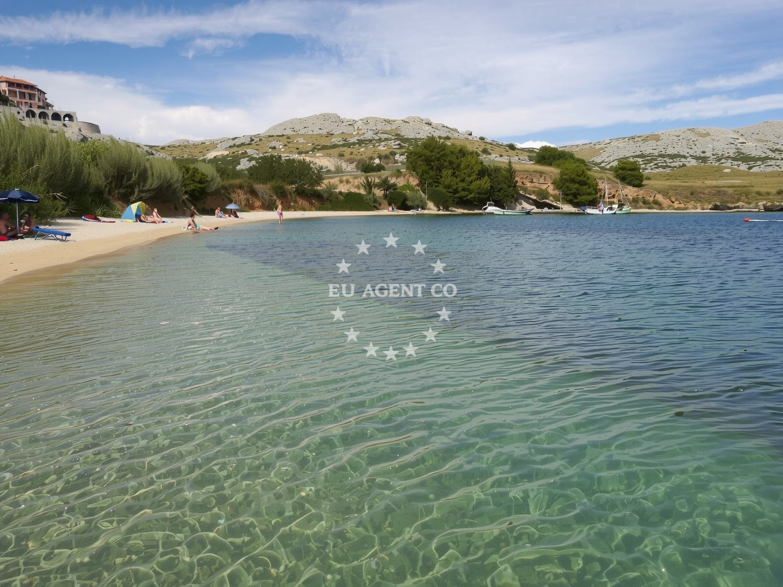 Beach facilities and surroundings at Smokvica beach in Put Podmeđa 6, Vlašići