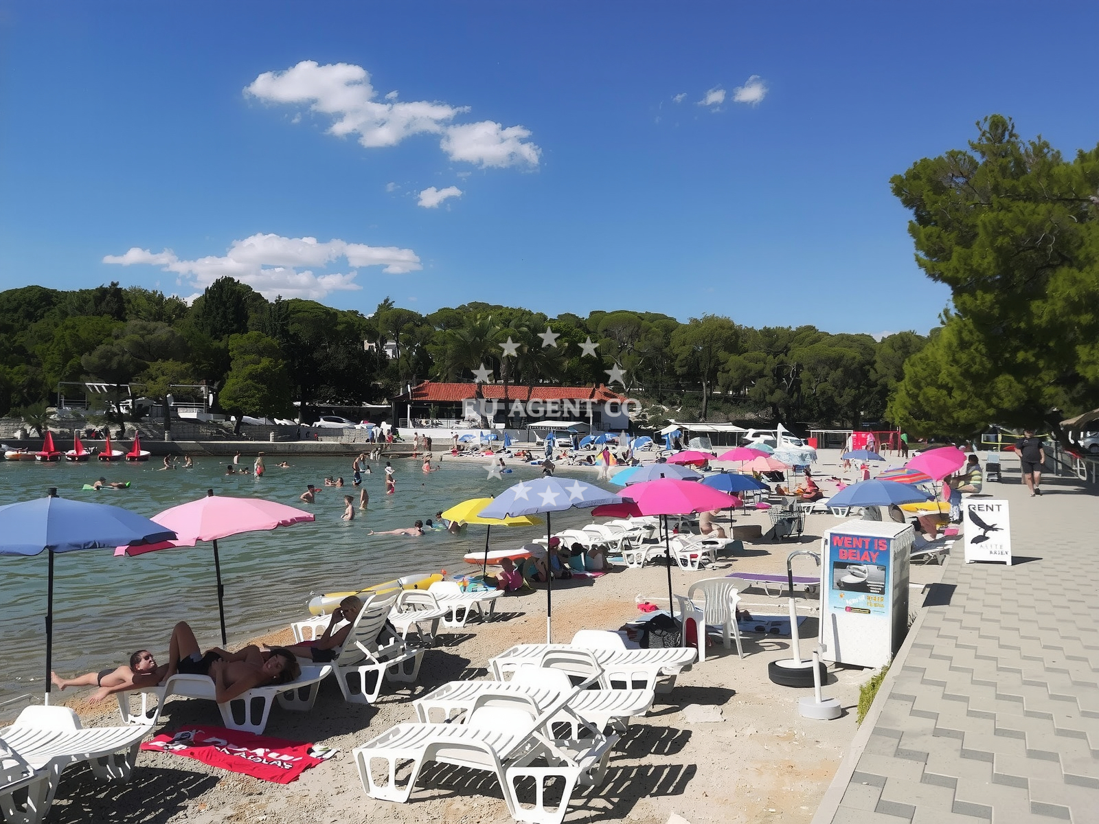 Beach facilities and surroundings at Soline beach in 16 Put Kumenta, Biograd na Moru