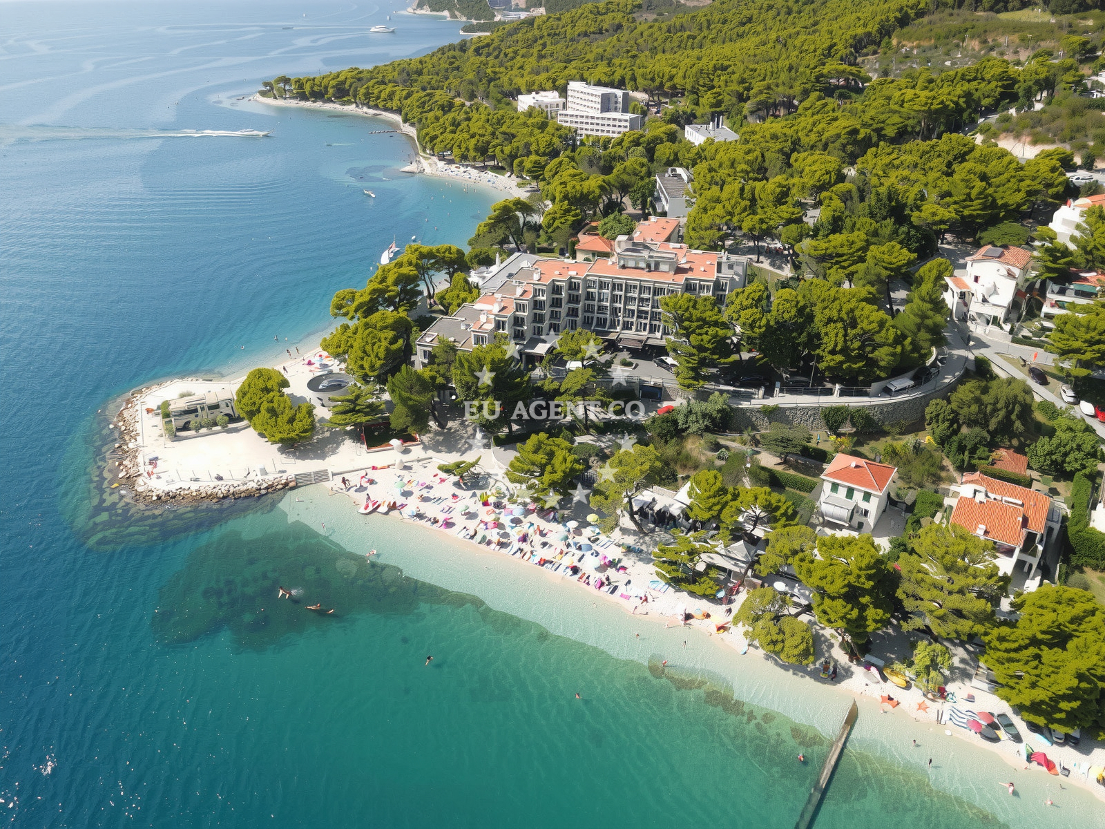 Beach facilities and surroundings at Soline Beach in Frankopanska 5, Brela