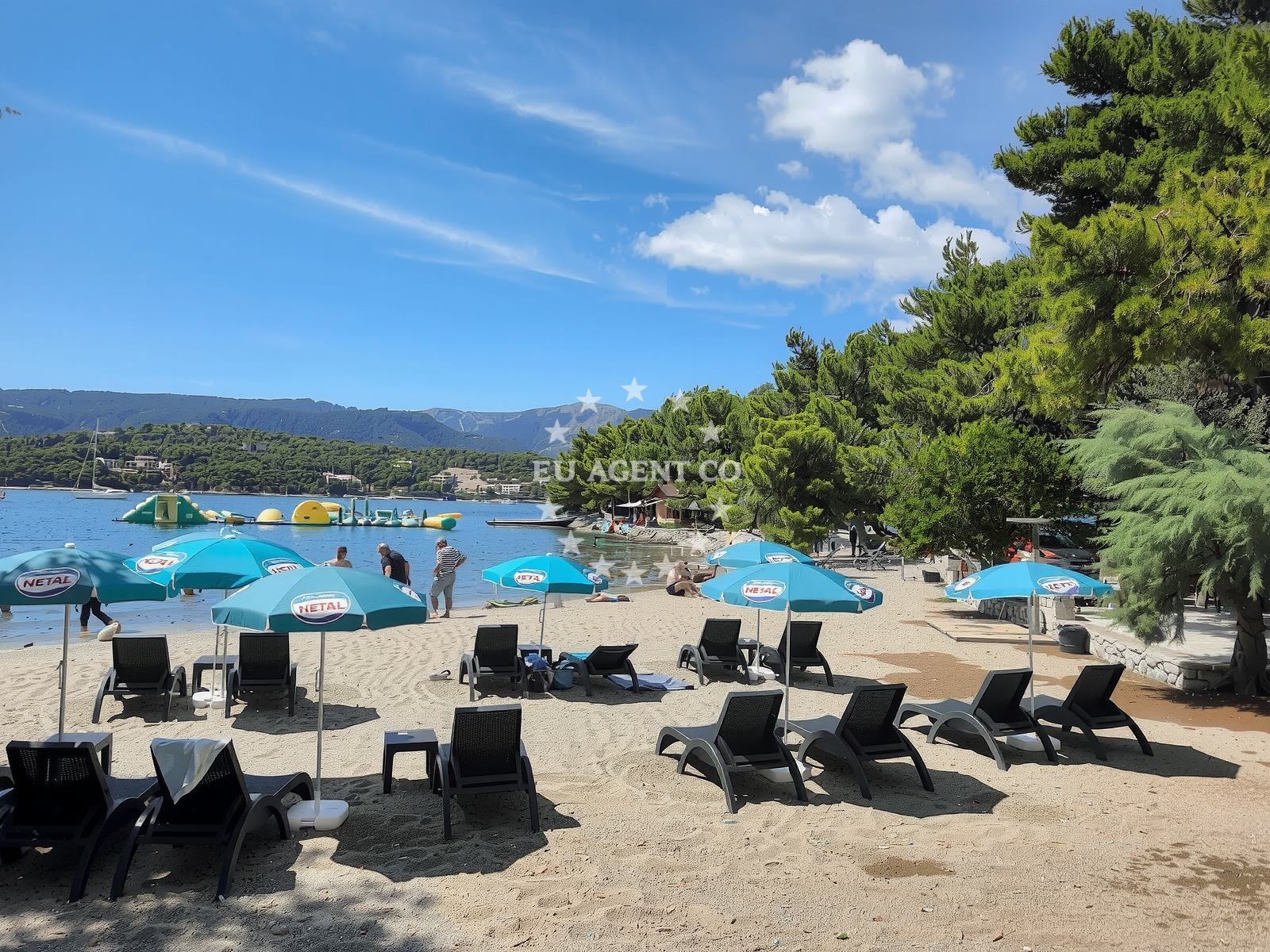 Beach facilities and surroundings at Soline beach in Vrboska 184, Vrboska