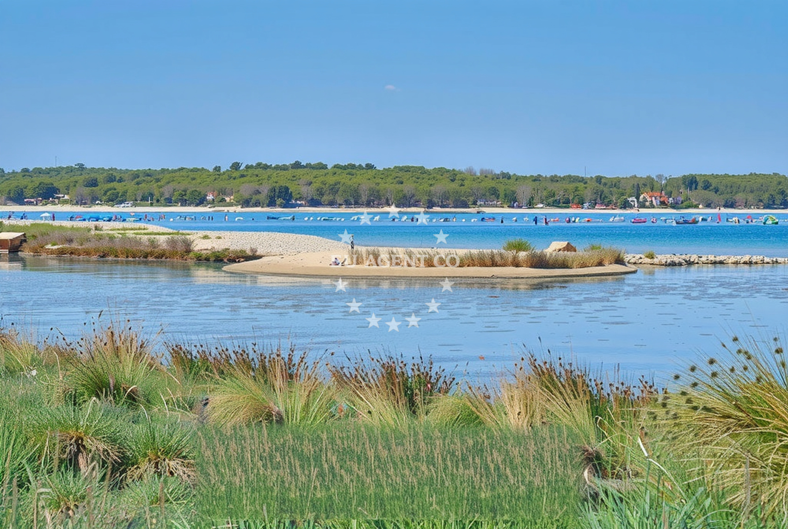 Shoreline and swimming area at Soline, Červar Beach in Soline